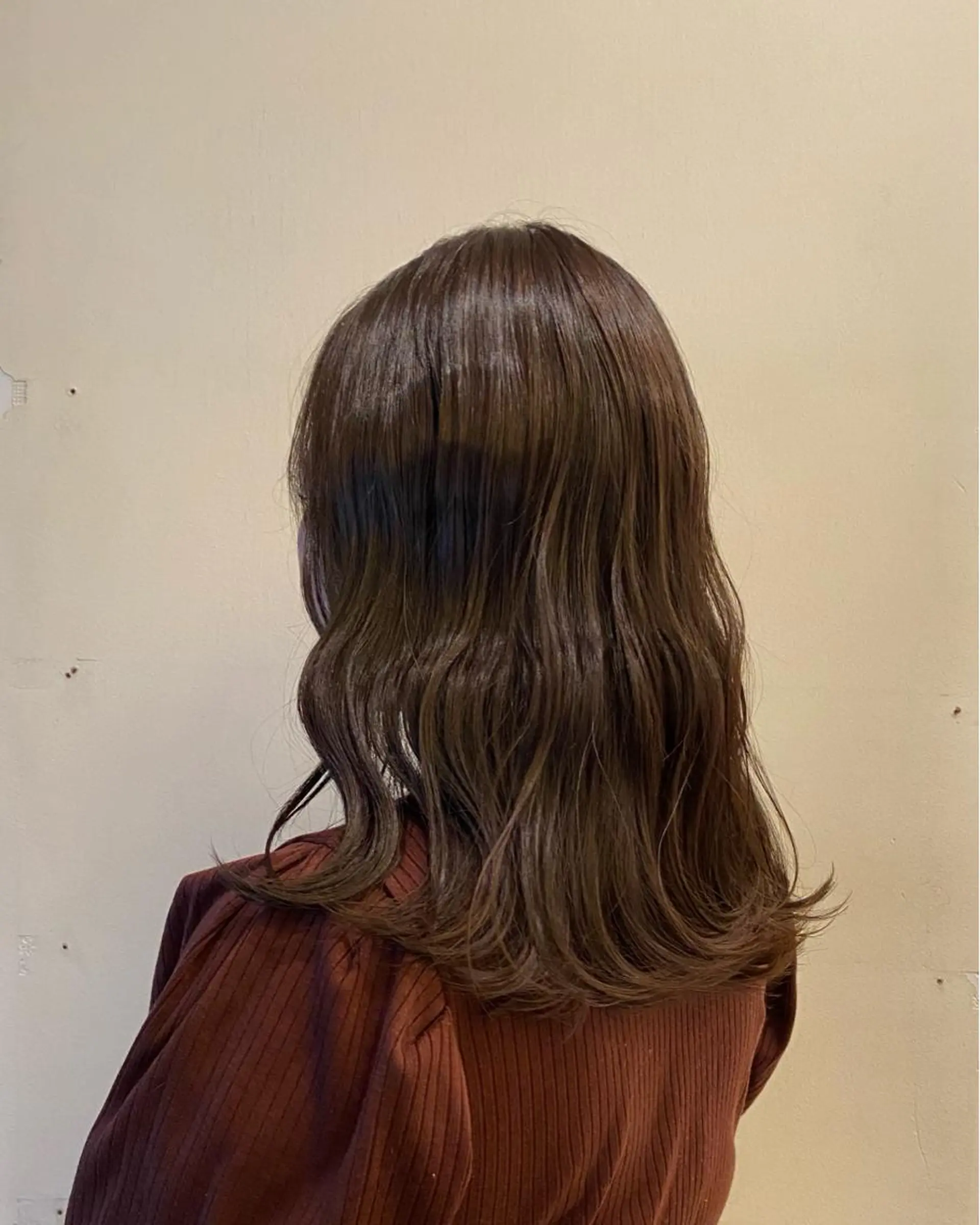 セミロング ヘアカラー トリートメント 長谷川 華奈子のヘアスタイル