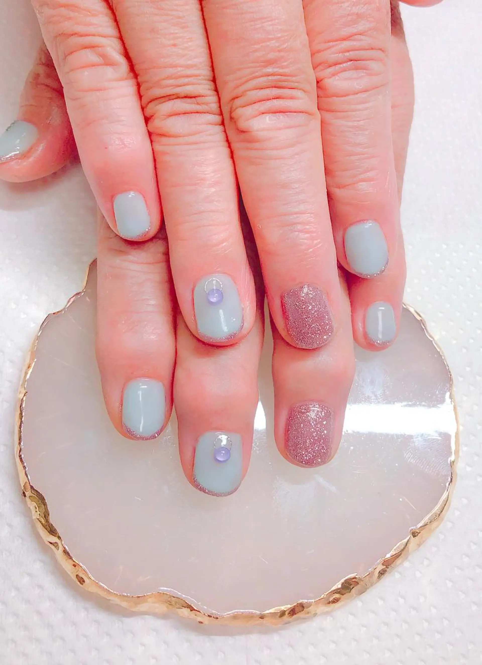 ネイル フレンチネイル ラメ(グリッター) CROWN プライベートサロンのネイルデザイン