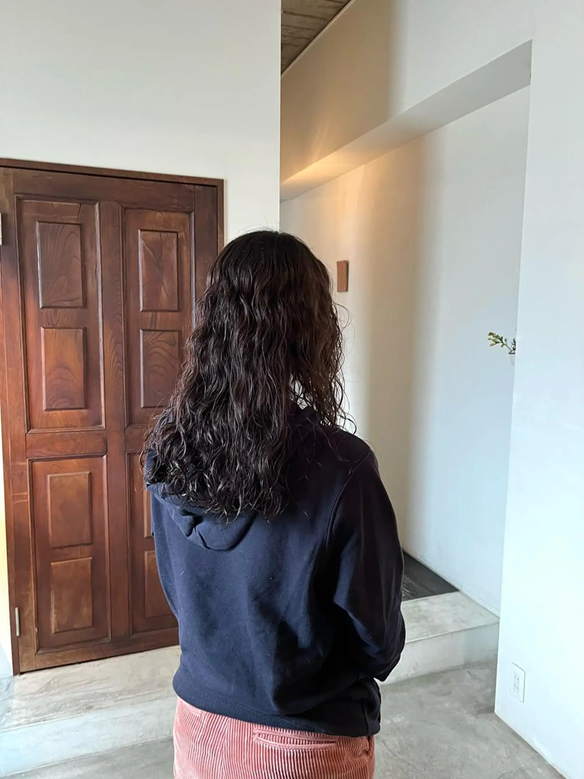 ミディアム カラー ミディアムパーマ 髪質改善 前川 華恋 / room3のヘアスタイル