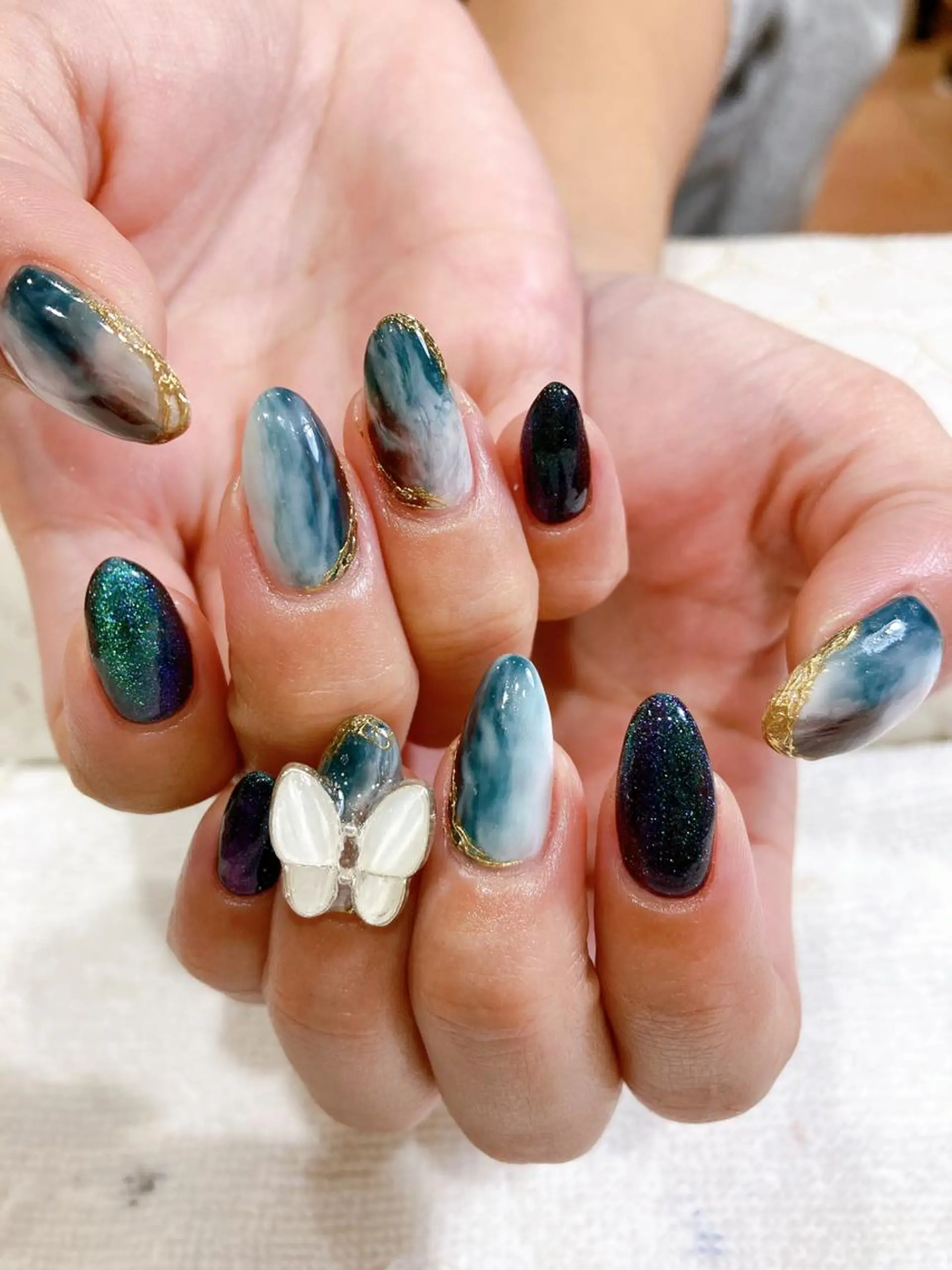 ネイル マグネットネイル ハンドネイル Nest 平出のネイルデザイン