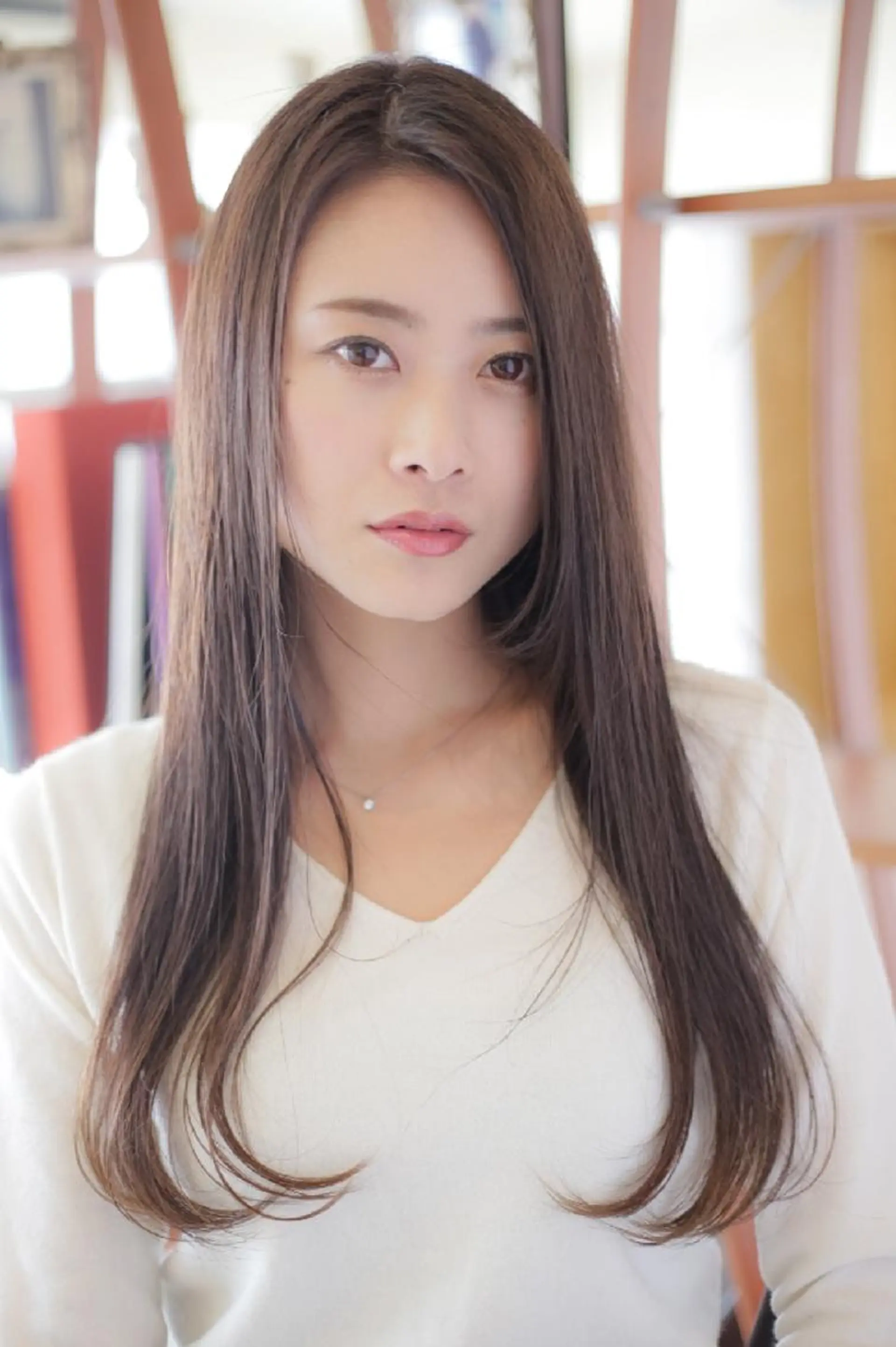 パーマ ロング 顔周りカット 小顔カット 縮毛矯正 Stella Lux ステラ ルークスのヘアスタイル