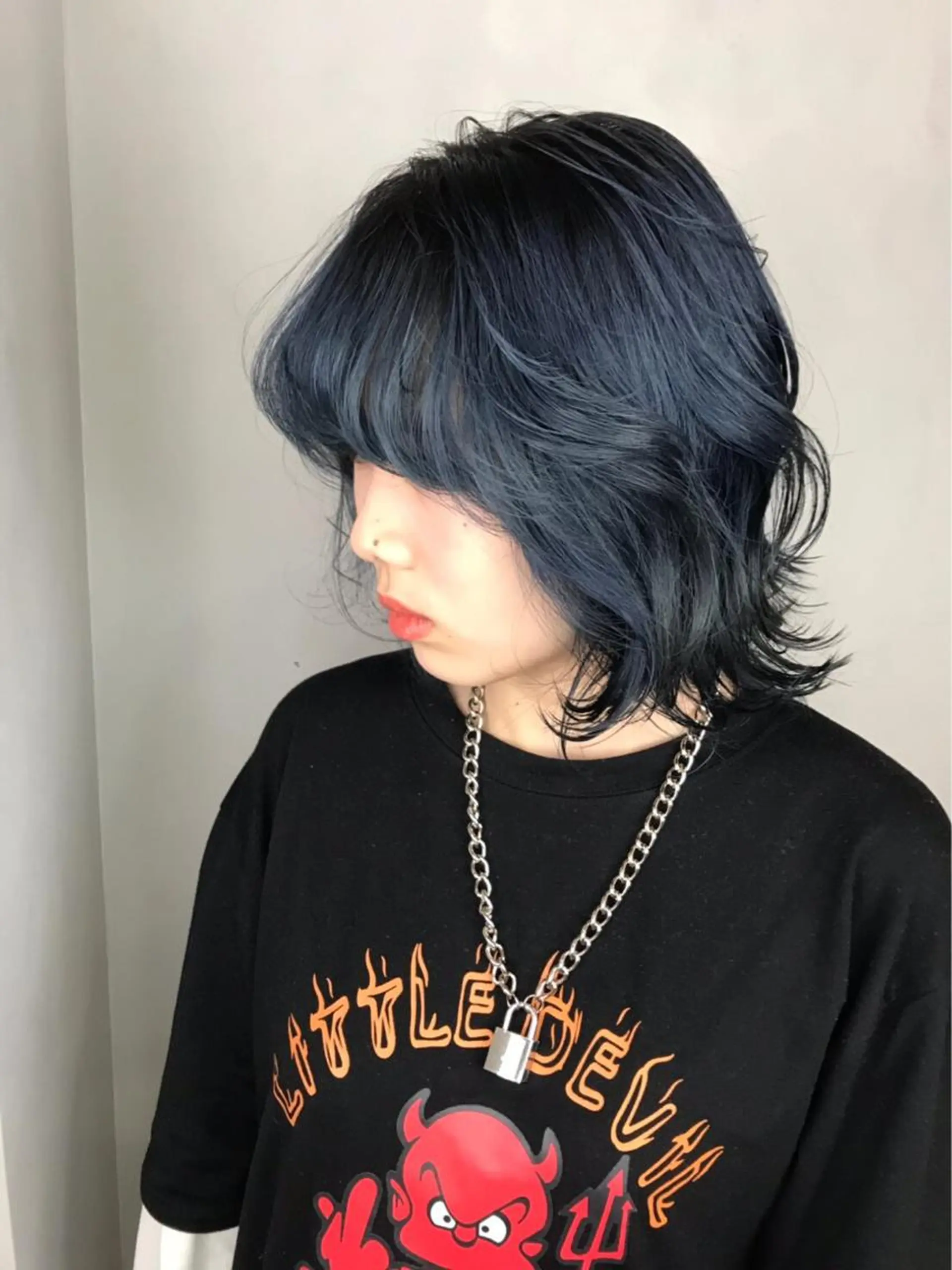 ミディアム カラー ブルーカラー BROCANTE立川 karasawa.nのヘアスタイル