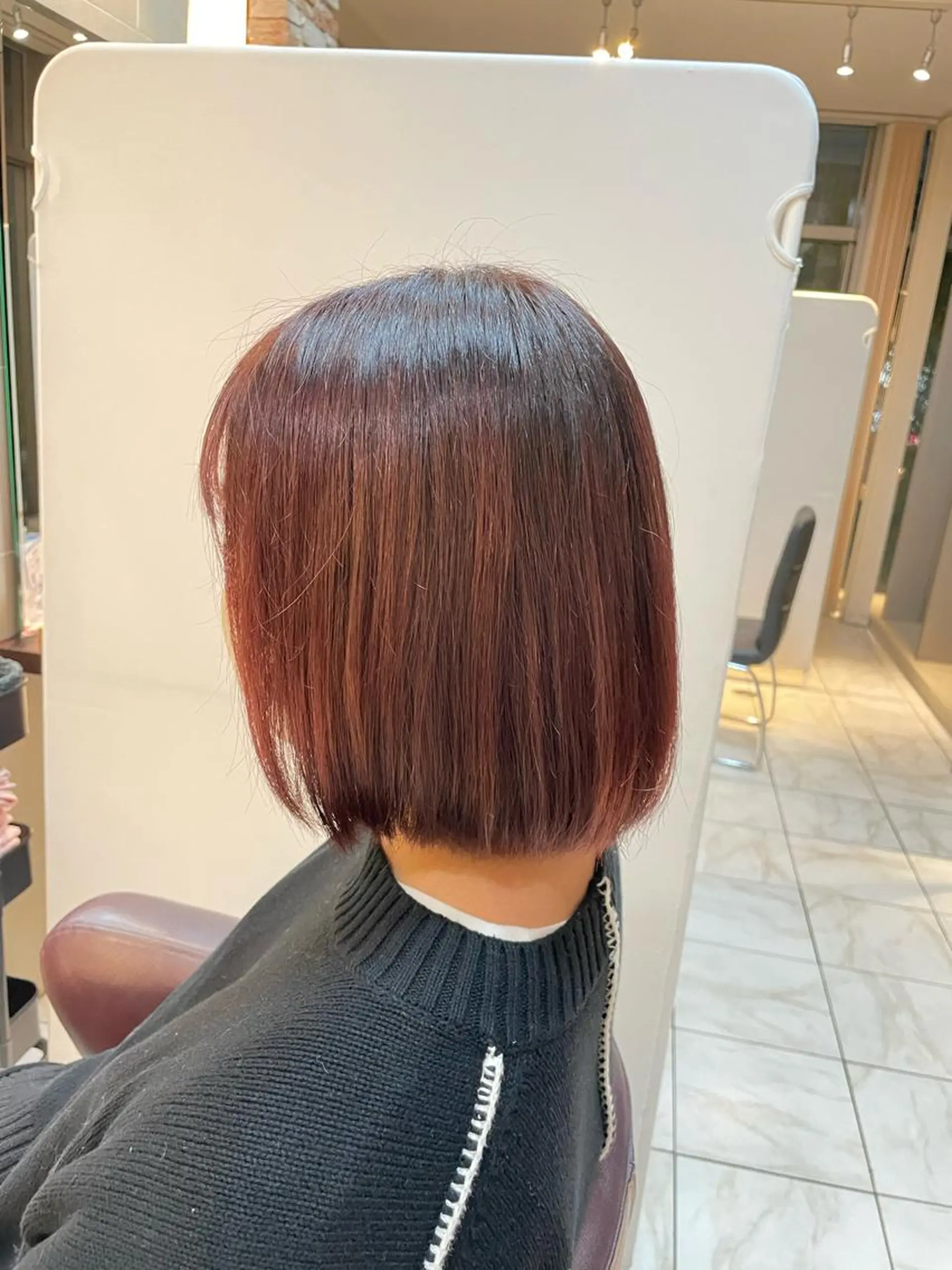 ショート ヘアカラー 新籾 尚哉のヘアスタイル