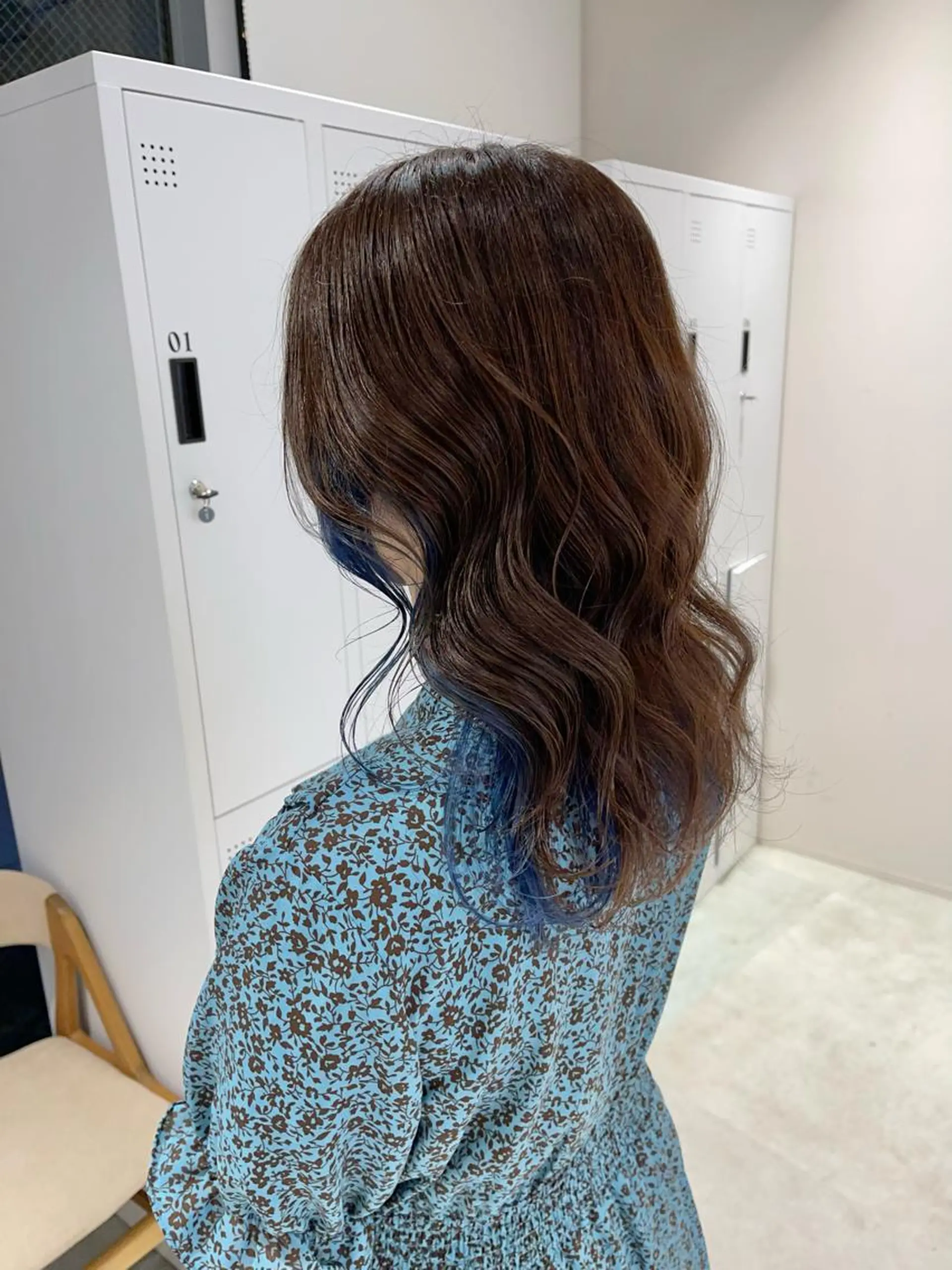 セミロング カラー ブルーカラー 🦋レイヤーカット ミドリカワ🦋のヘアスタイル