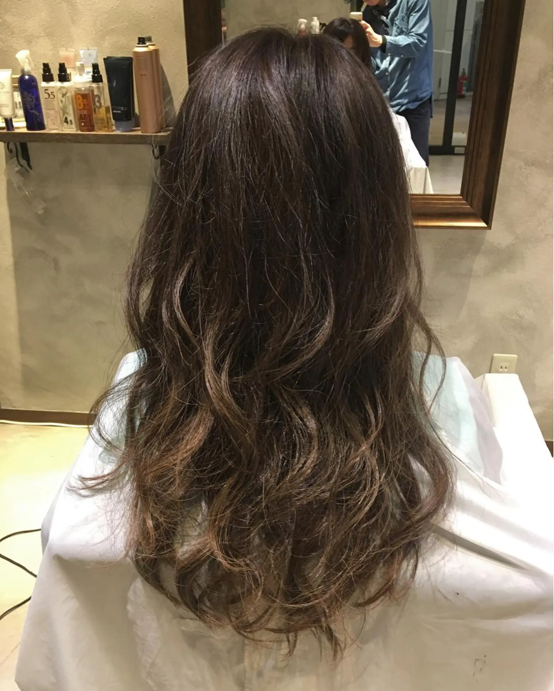 ロング 國村 優のヘアスタイル