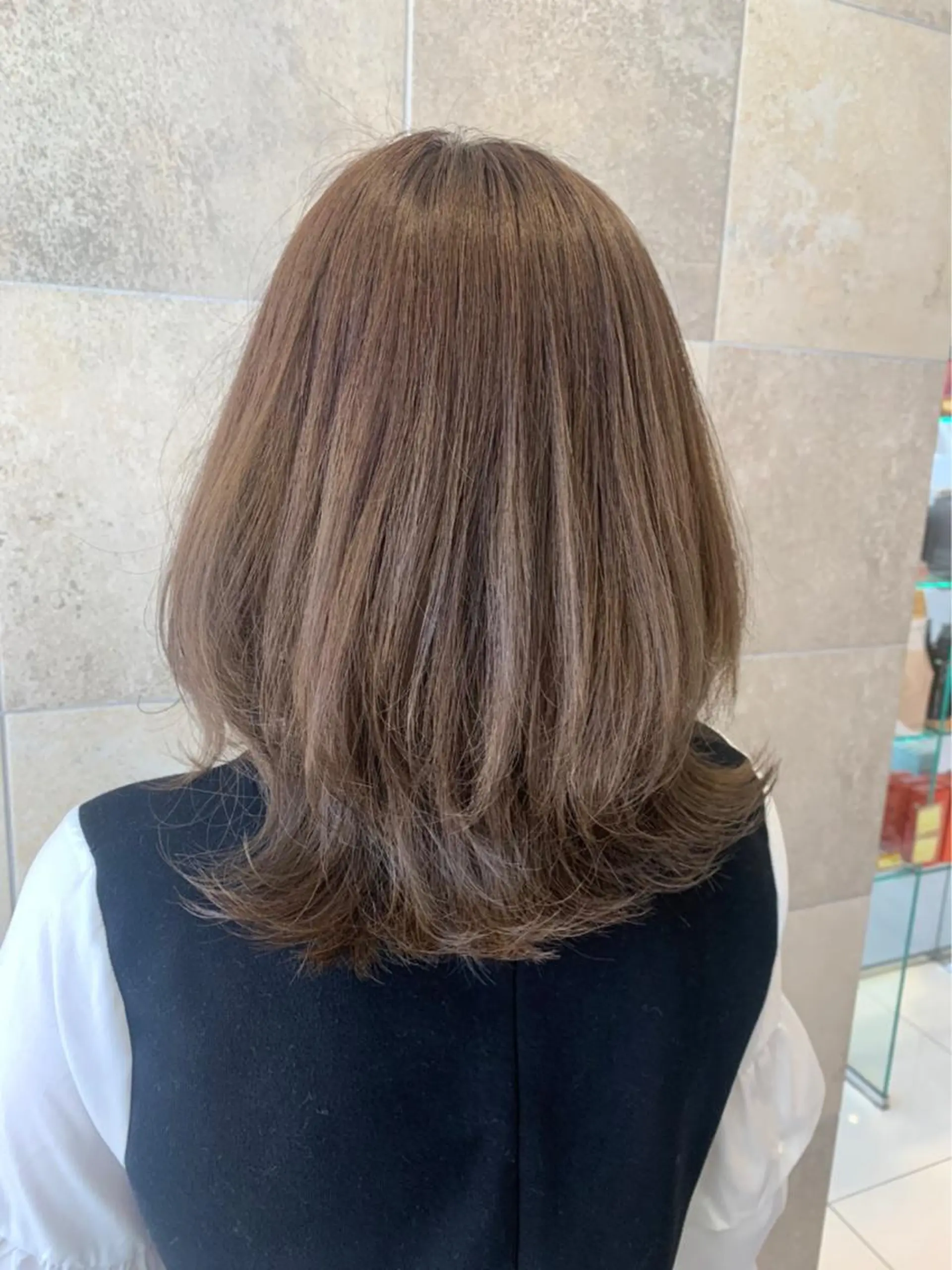 ミディアム カラー 後輩のモデル募集中 河端　麻佑のヘアスタイル