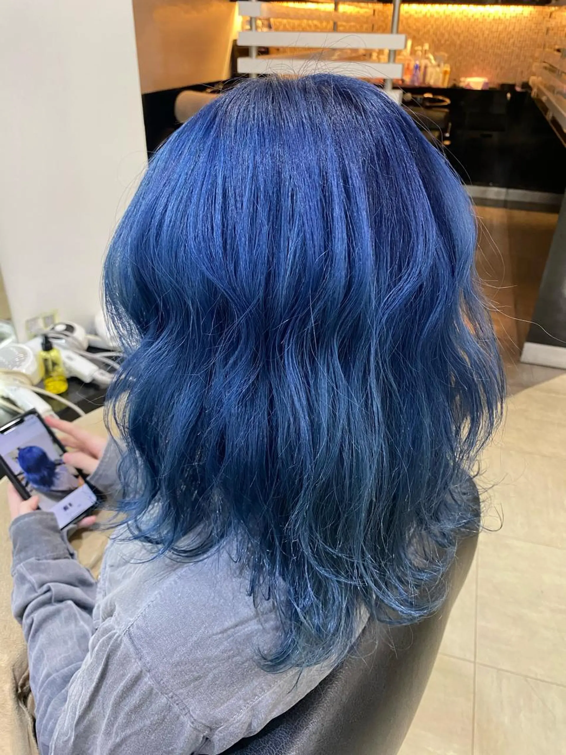 ミディアム カラー ヘアアレンジ ブルーカラー ダブルカラー 烏山 達也のヘアスタイル