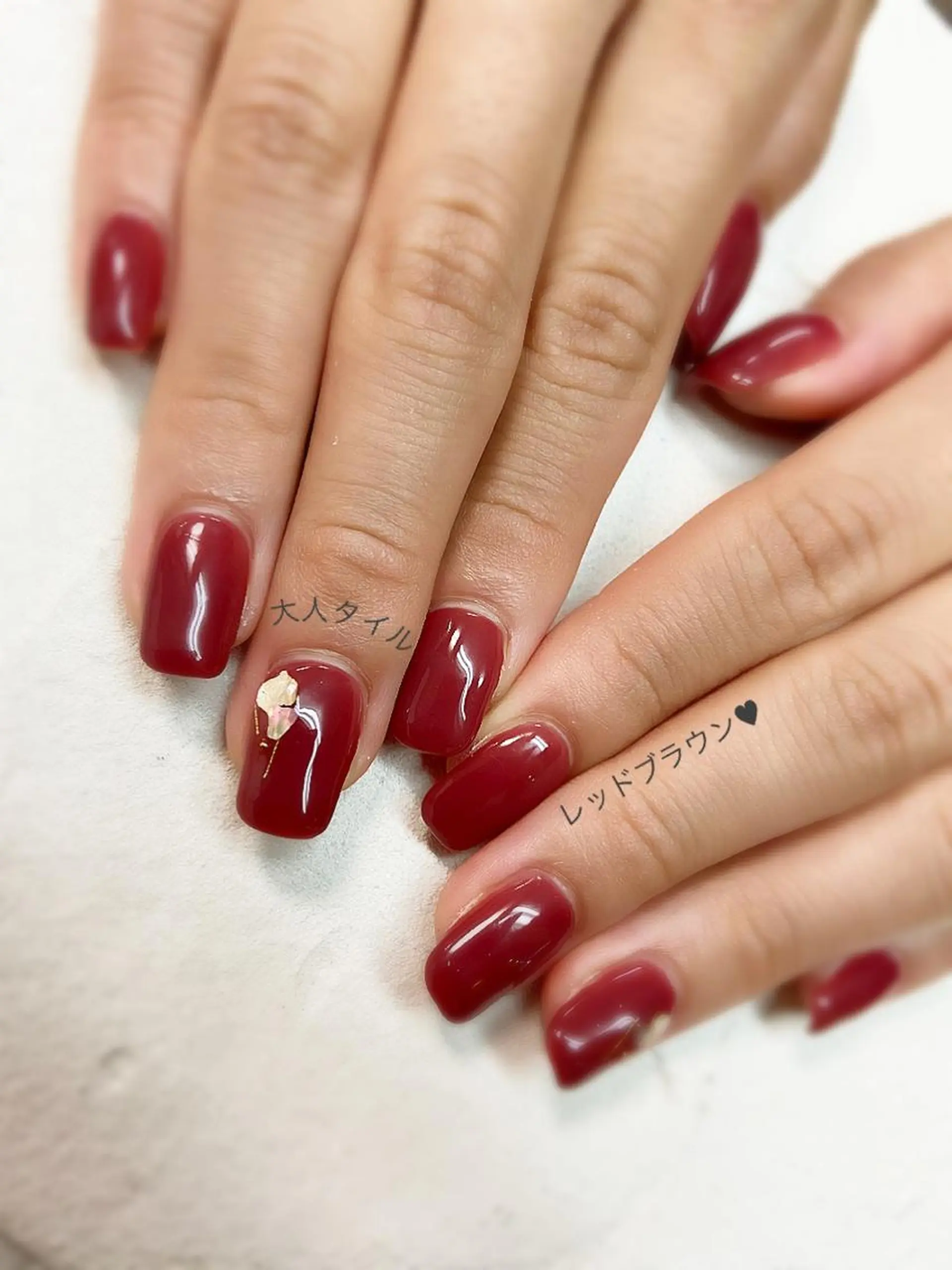 ネイル ブラウン 赤色 ハンドネイル ハンドケア BIANCA Ouchidaのネイルデザイン