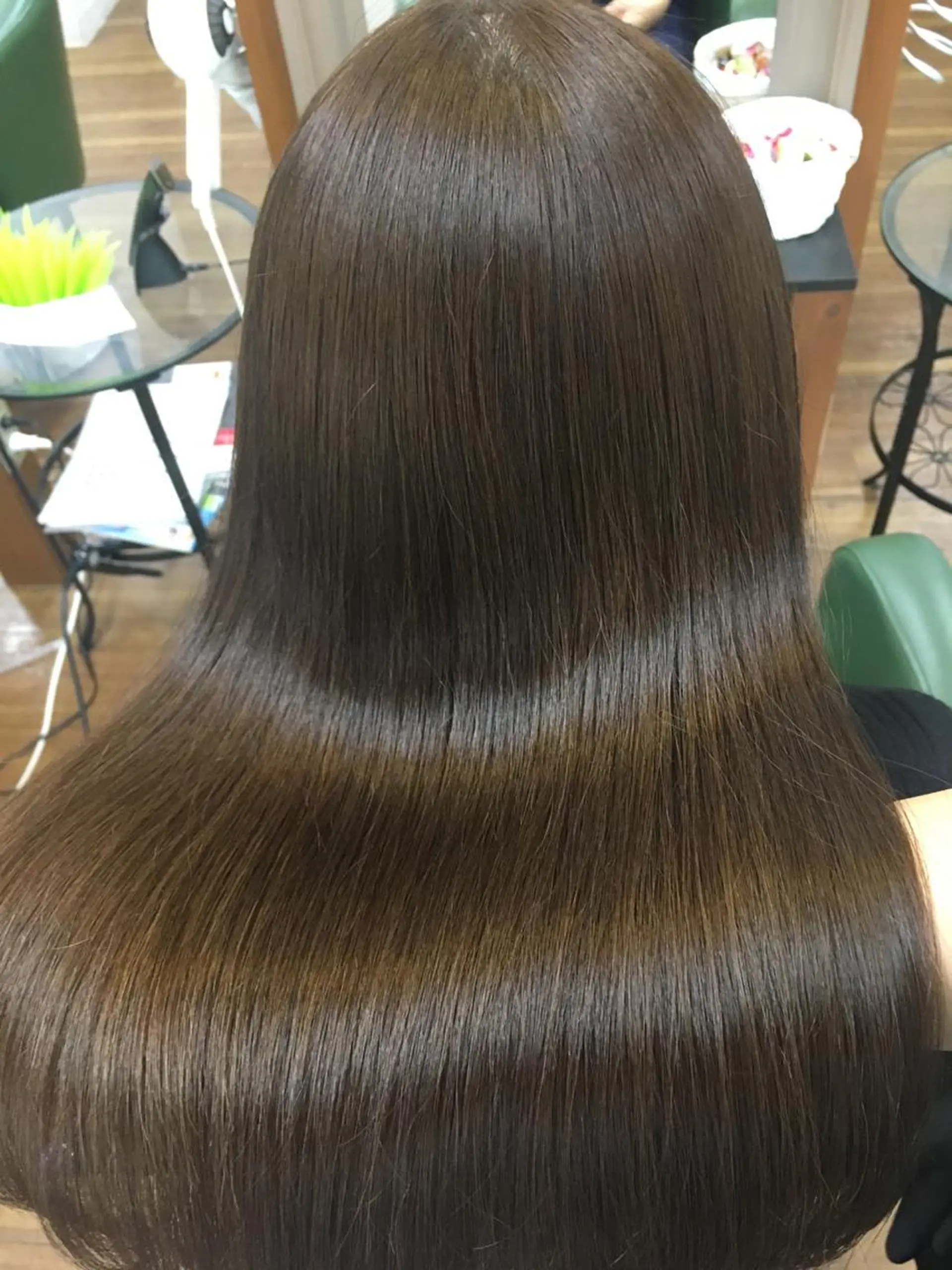 セミロング カラー SHIORI💜口コ ミNo.1艶カラーのヘアスタイル