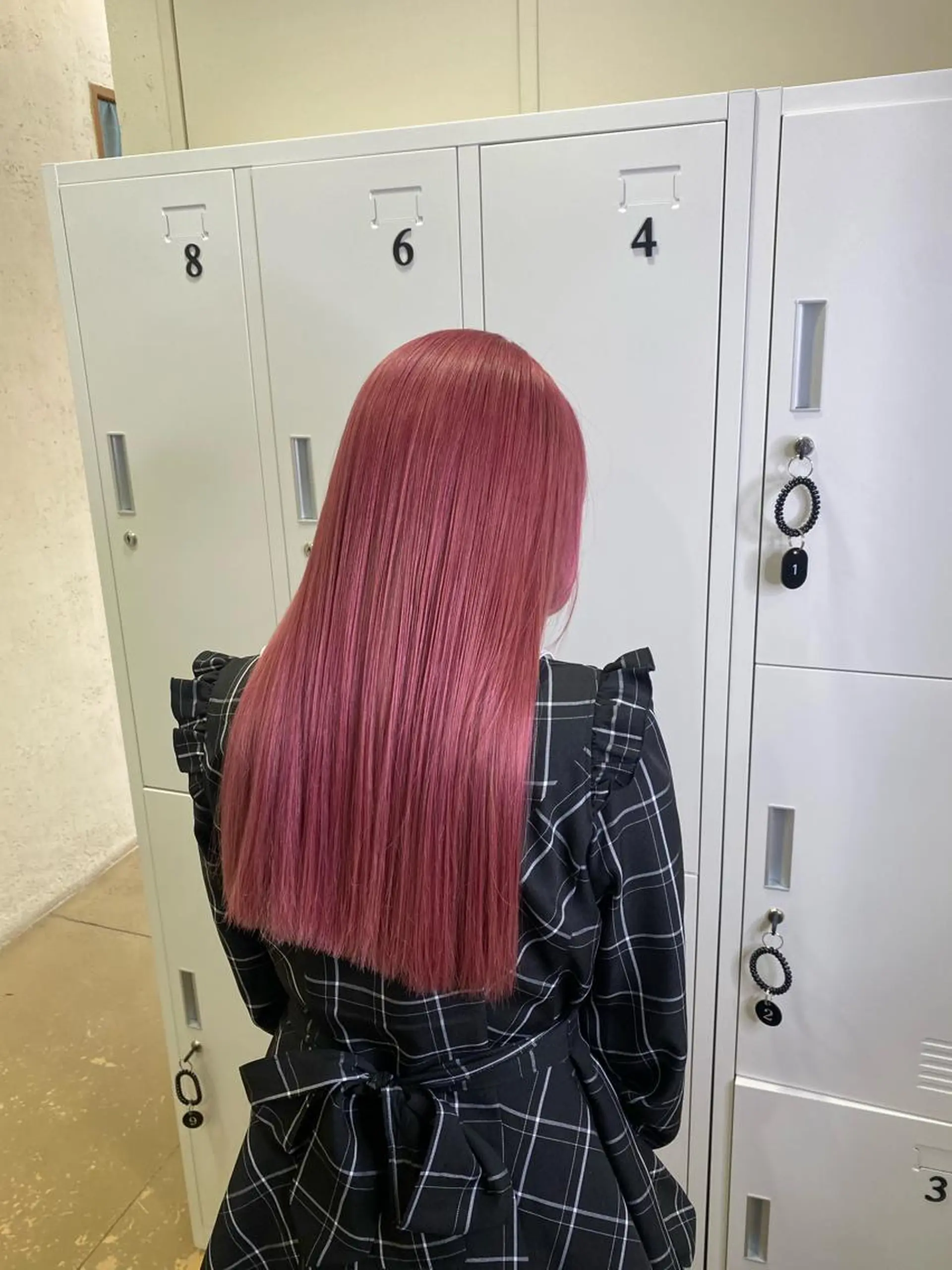 ロング ヘアカラー ハイトーンカラー 🍬Rinka🍬のヘアスタイル