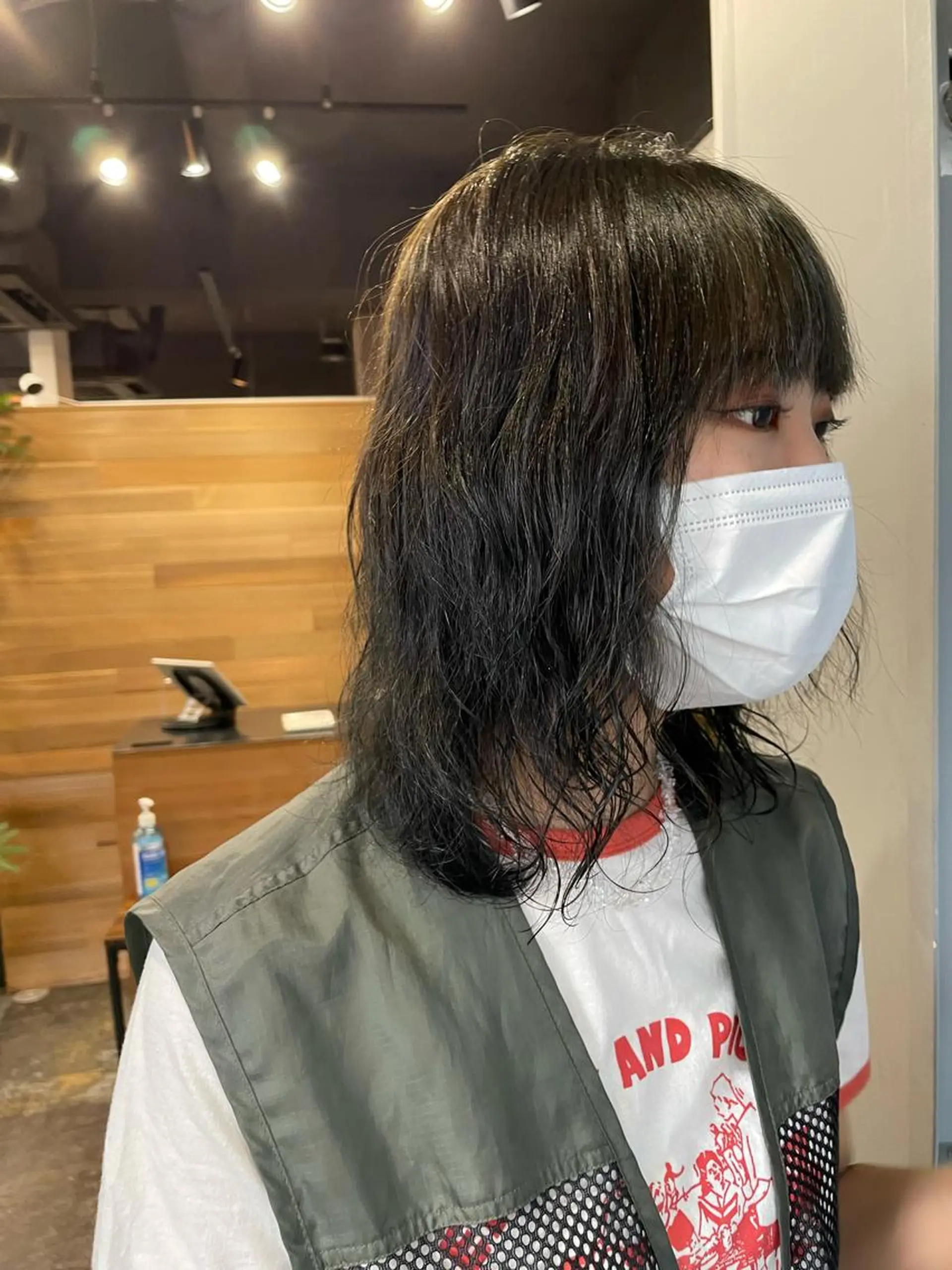 カラー ミルクティー× グレージュMOMOのヘアスタイル