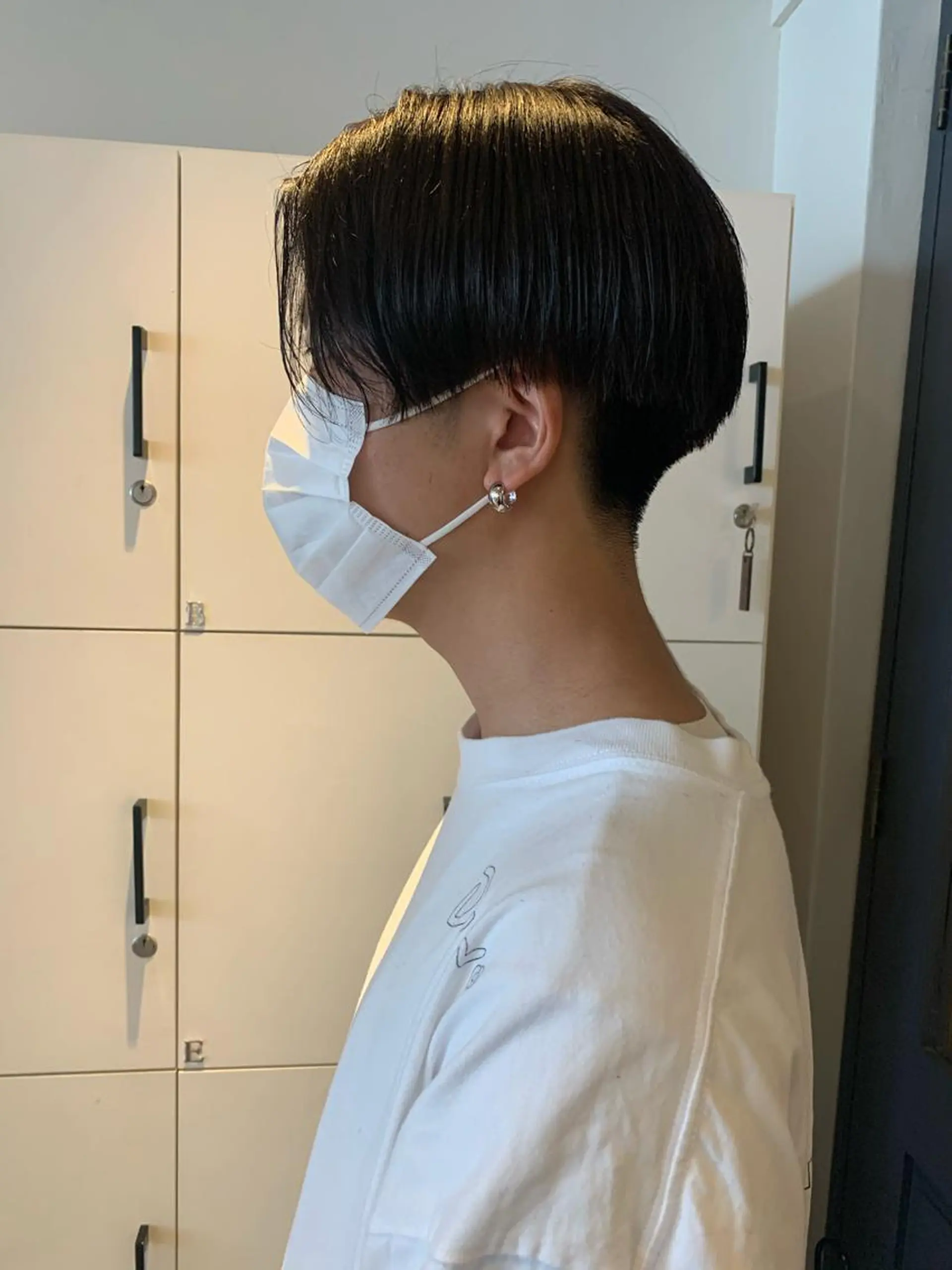 ショート カラー パーマ ヘアアレンジ メンズ キッズ ネイル マツエク・マツパ センターパート 刈り上げ メンズネイル ウルフレイヤーカット /チヒロのヘアスタイル