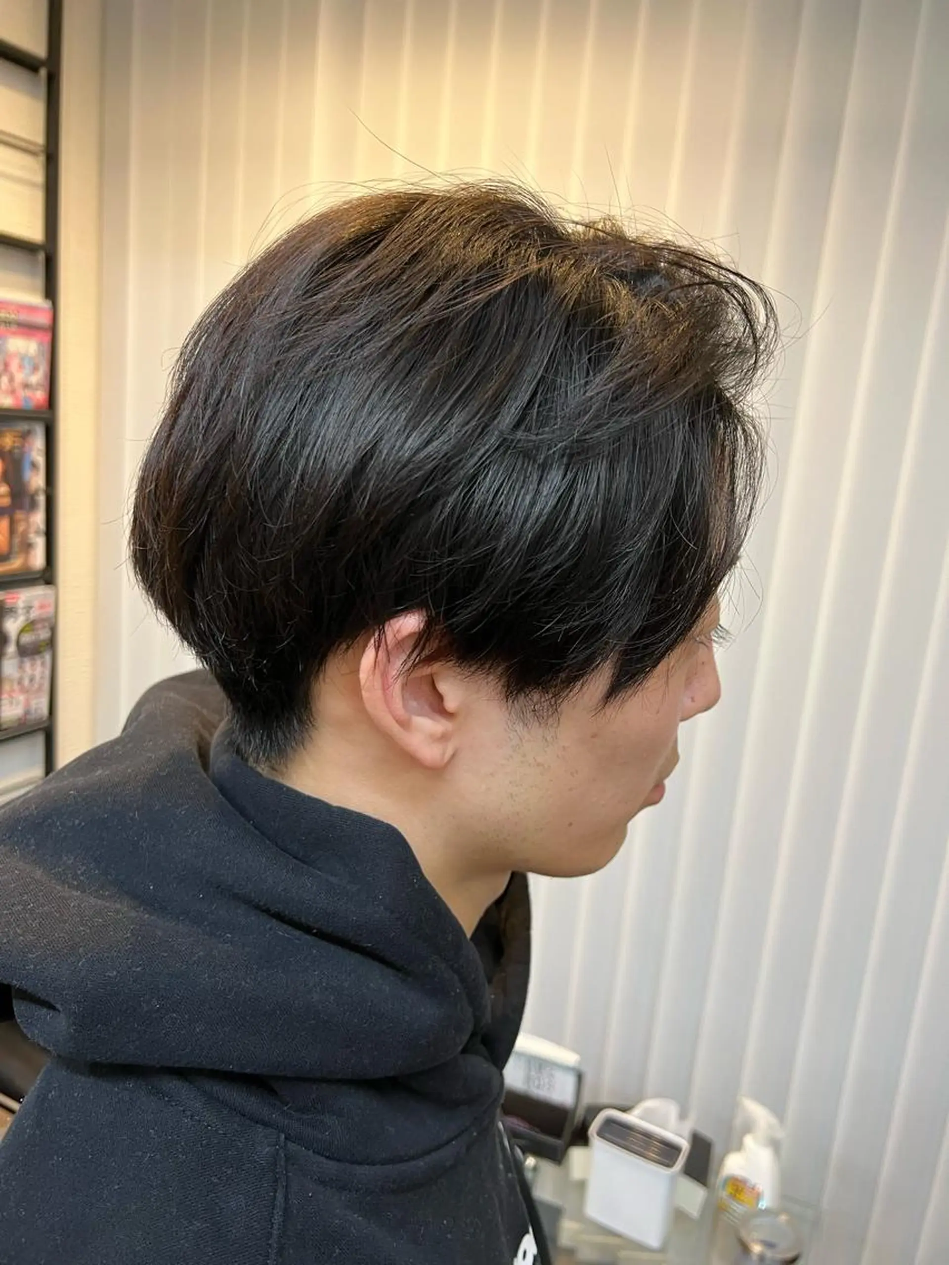 ショート パーマ メンズ 二本木 秀成のヘアスタイル