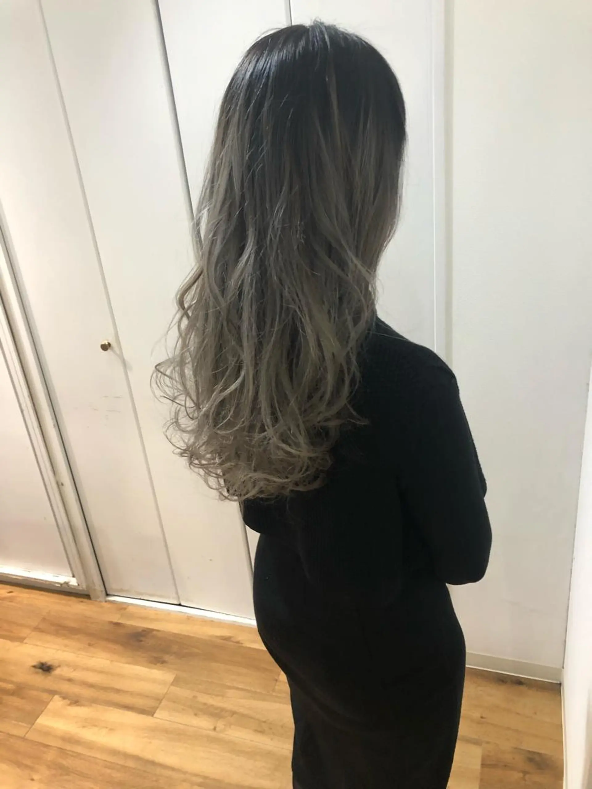 ロング カラー カット ヘアカラー トリートメント ブリーチ特化 梅田本多翔のヘアスタイル