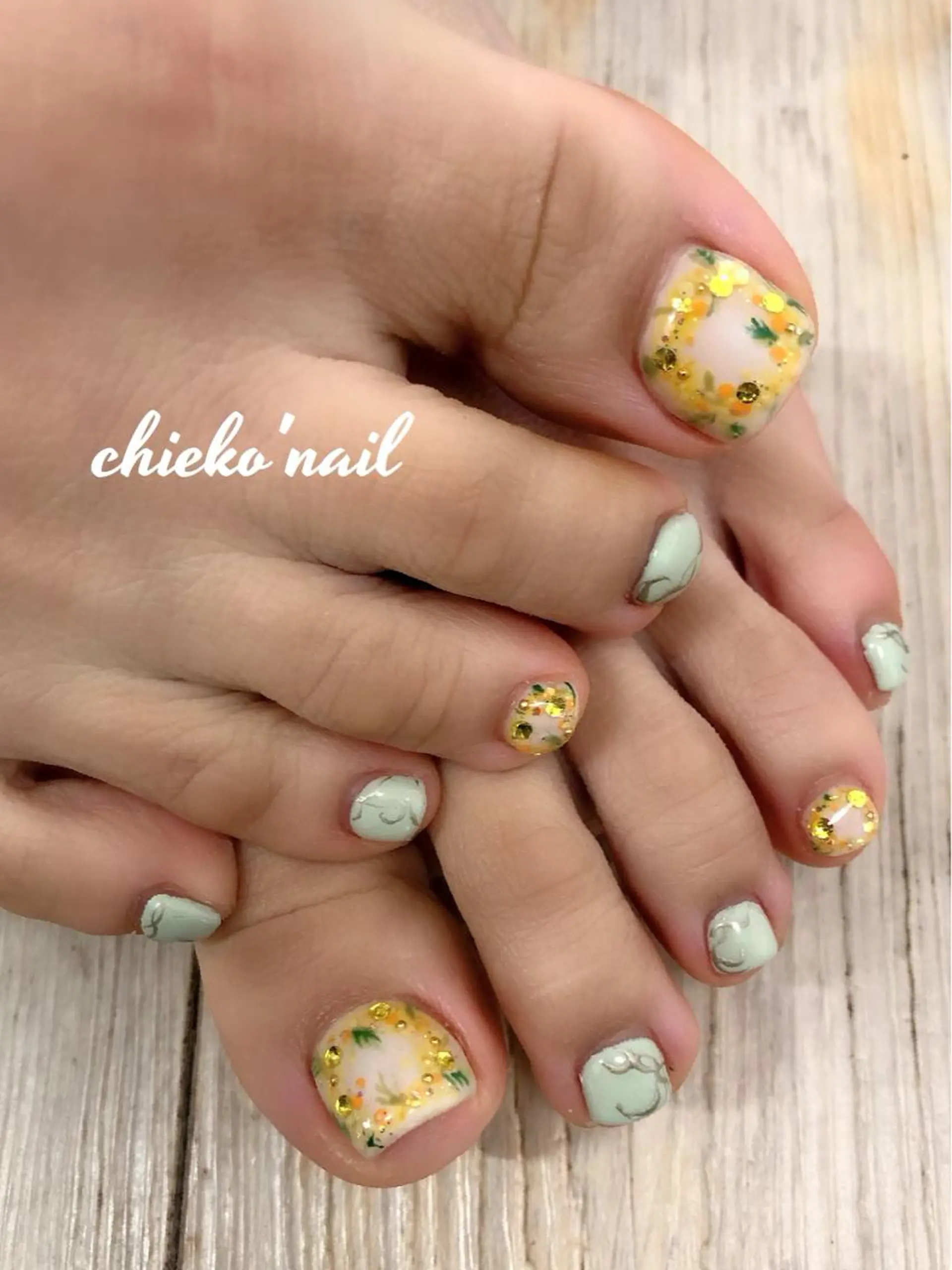 ネイル フットネイル 春ネイル CHILL NAIL 読谷村のネイルデザイン