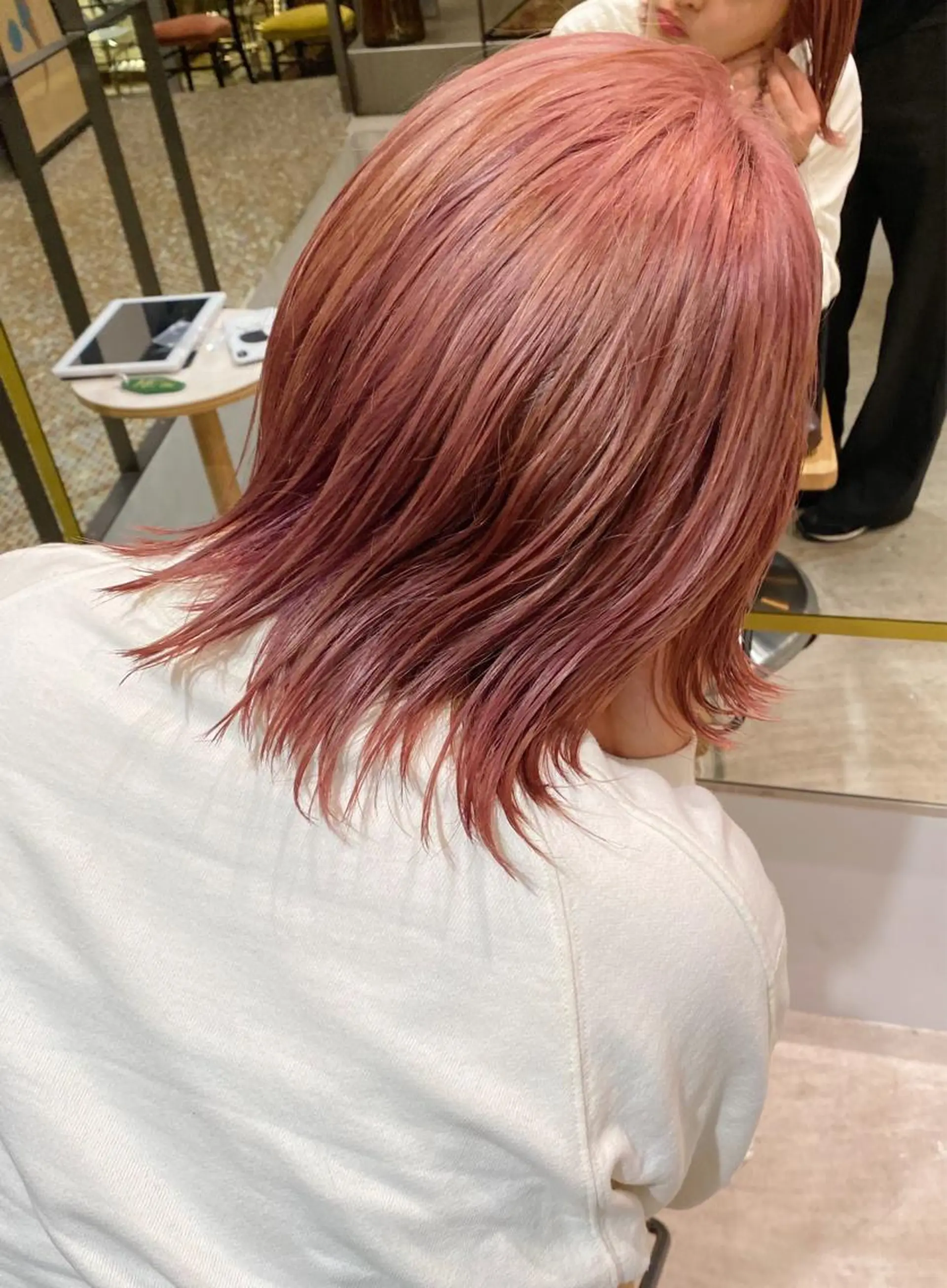 カラー ピンクカラー 🍸nana/透明感 カラー/レイヤー✨のヘアスタイル