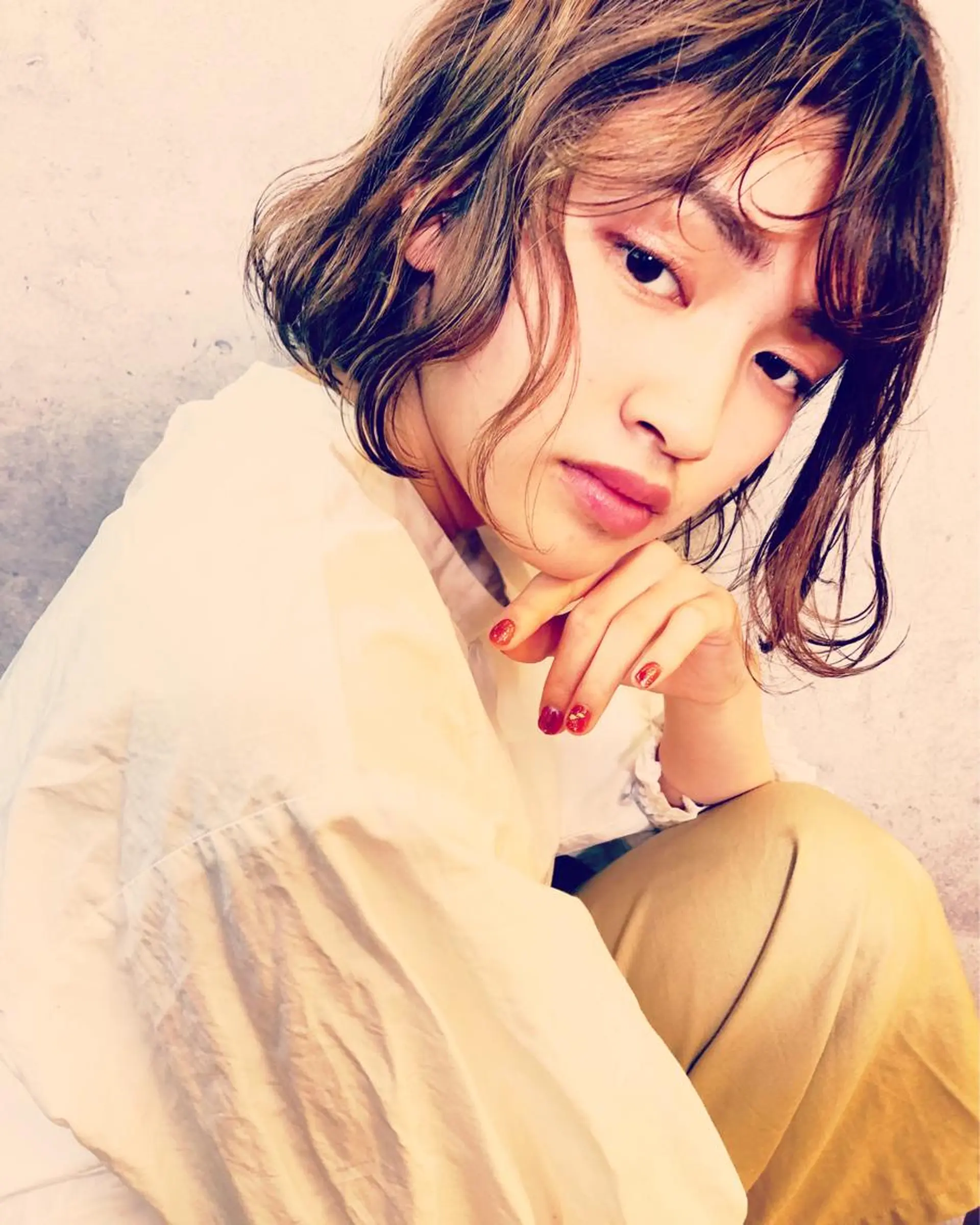 ショート パーマ ヘアアレンジ トリートメント 顔周りレイヤー/韓国 ブリーチminamiのヘアスタイル