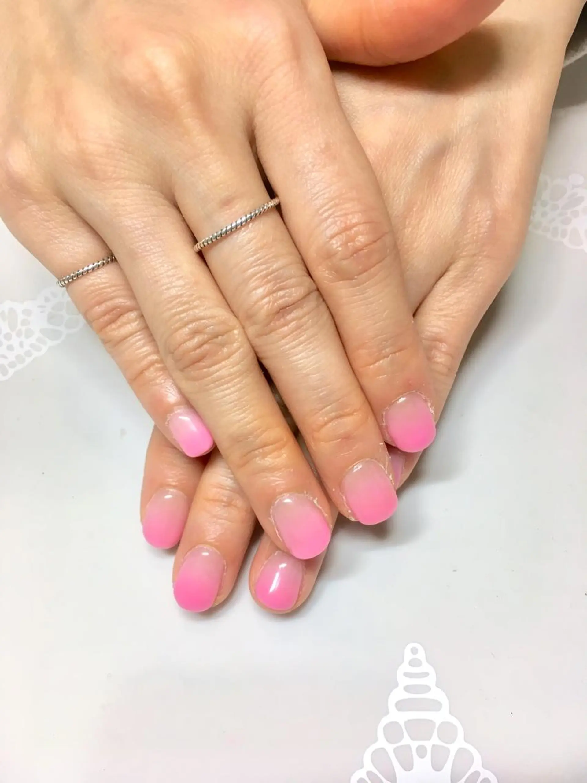 ネイル 新宿ネイルサロン ジェミディローサのネイルデザイン