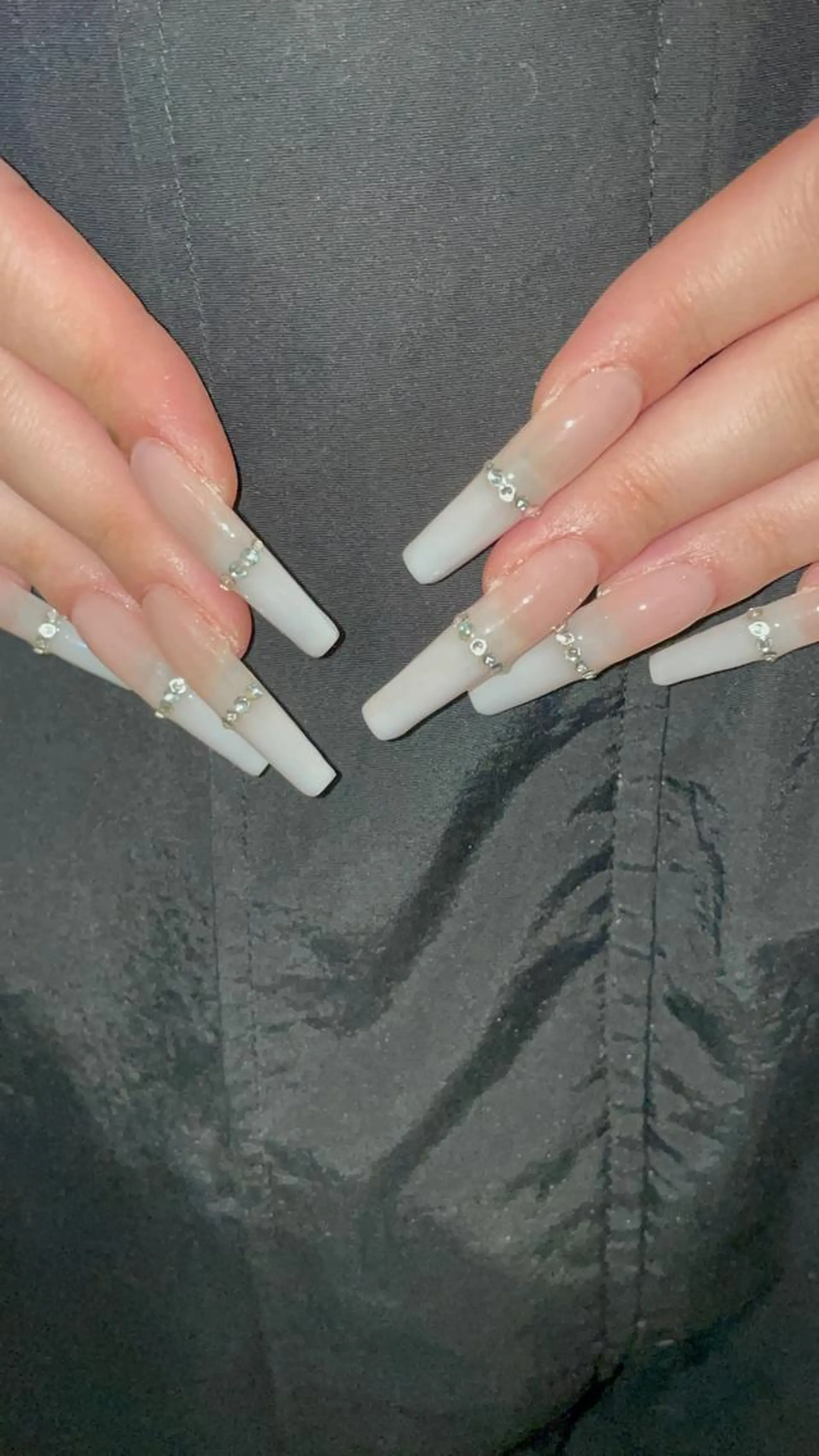 ネイル ハンドネイル 黒川 実祐のネイルデザイン