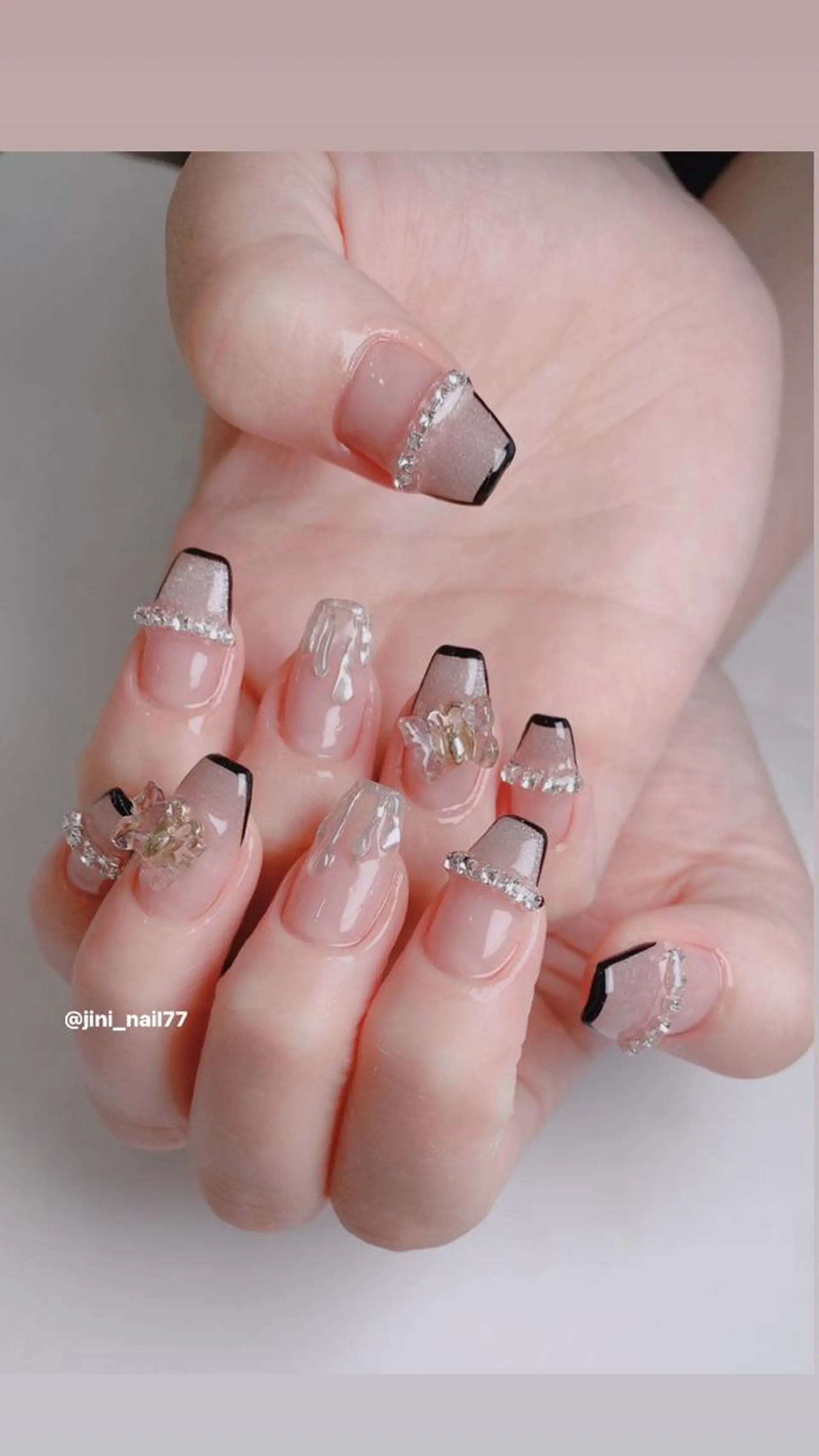 ネイル JINI NAIL所属・ジニ ネイルのネイルデザイン