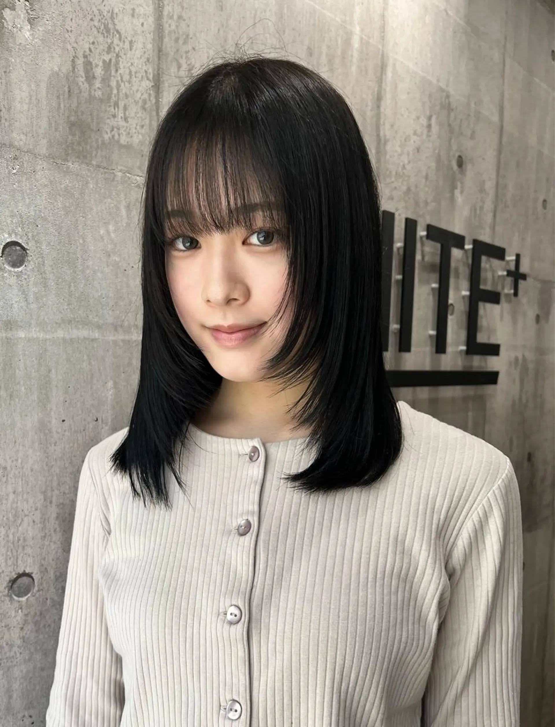 ミディアム ✨レイヤー/透明感 /豊嶋里緒✨のヘアスタイル