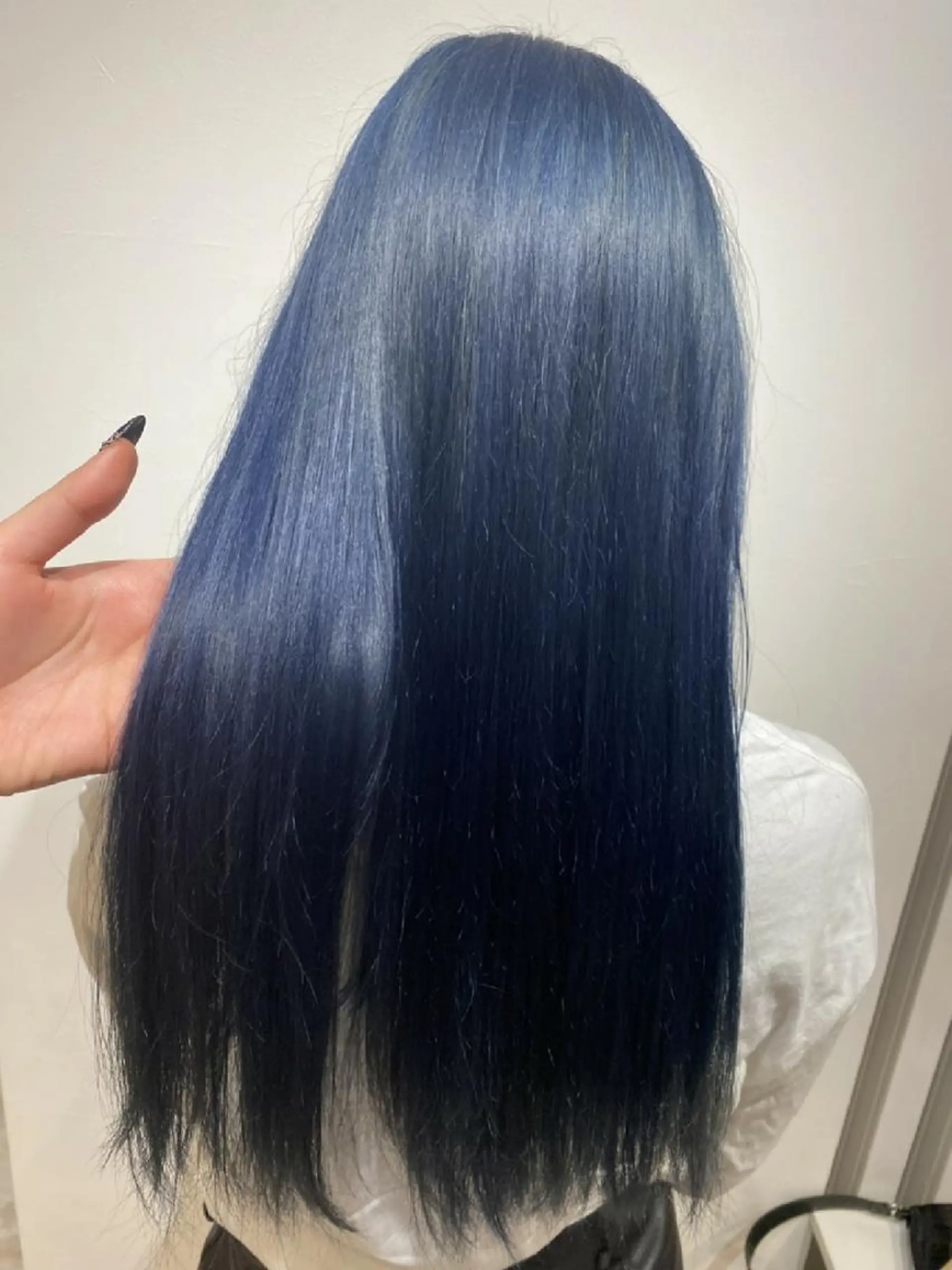 ロング カラー ブリーチ ブルーカラー ヘアカラー 北九州美容室 🕊️わかな✂︎のヘアスタイル