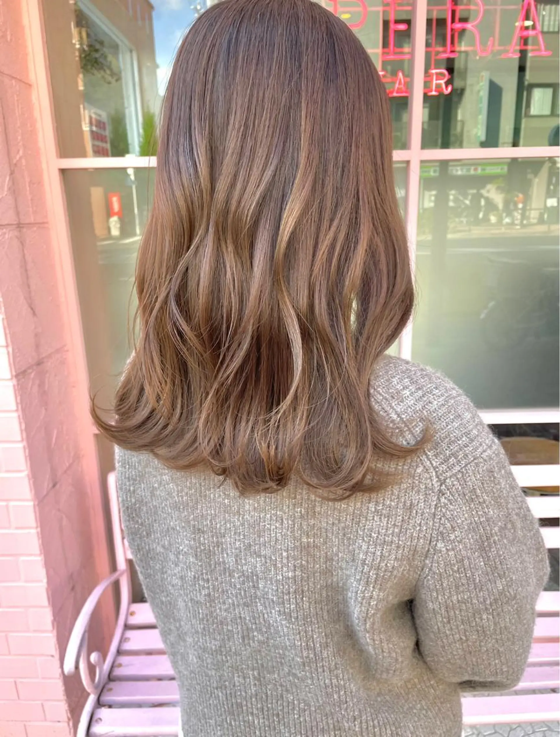 セミロング カラー レイヤーカット Ebihara Satomiのヘアスタイル