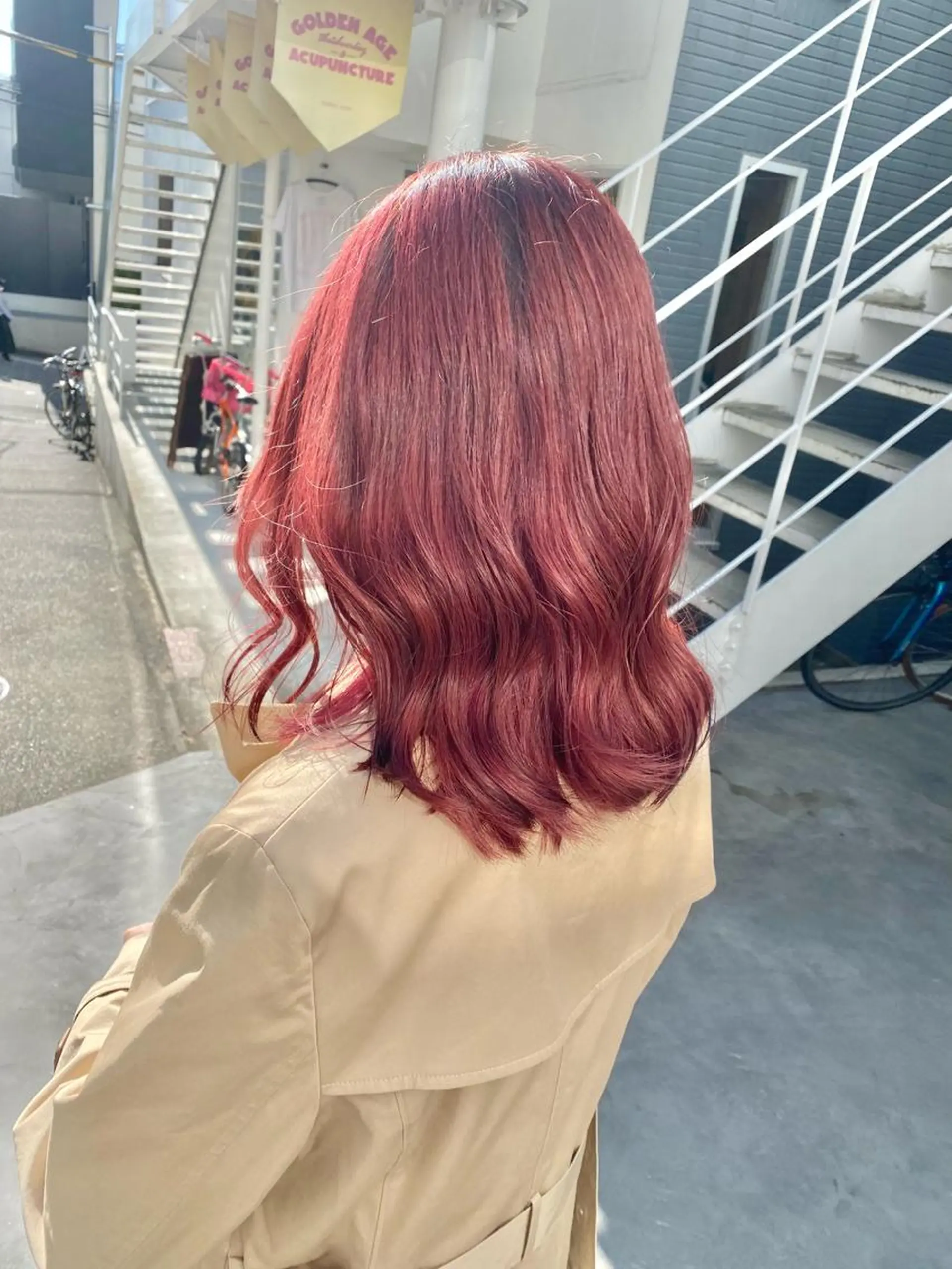 ミディアム カラー カシス ダブルカラー ピンクカラー レッドカラー カット ヘアカラー トリートメント ハイトーン×似合わせ 🌱中川慎之介のヘアスタイル