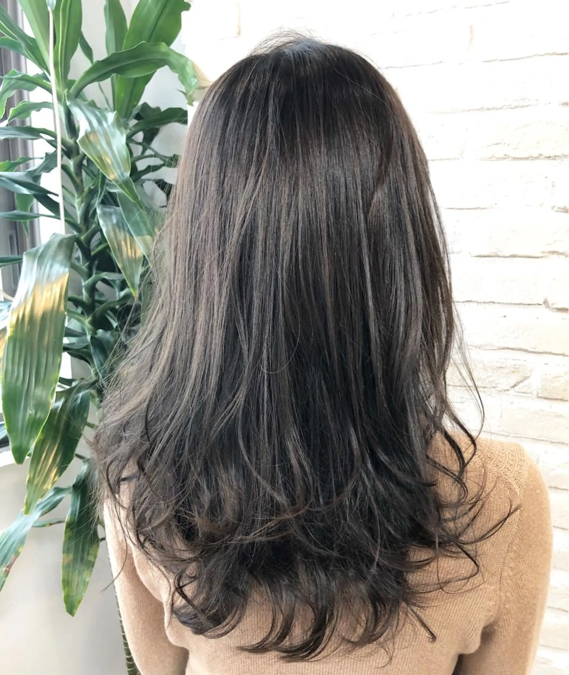 ミディアム カラー ヘアアレンジ グレージュ イルミナカラー ヘアカラー 遠藤 拓馬のヘアスタイル