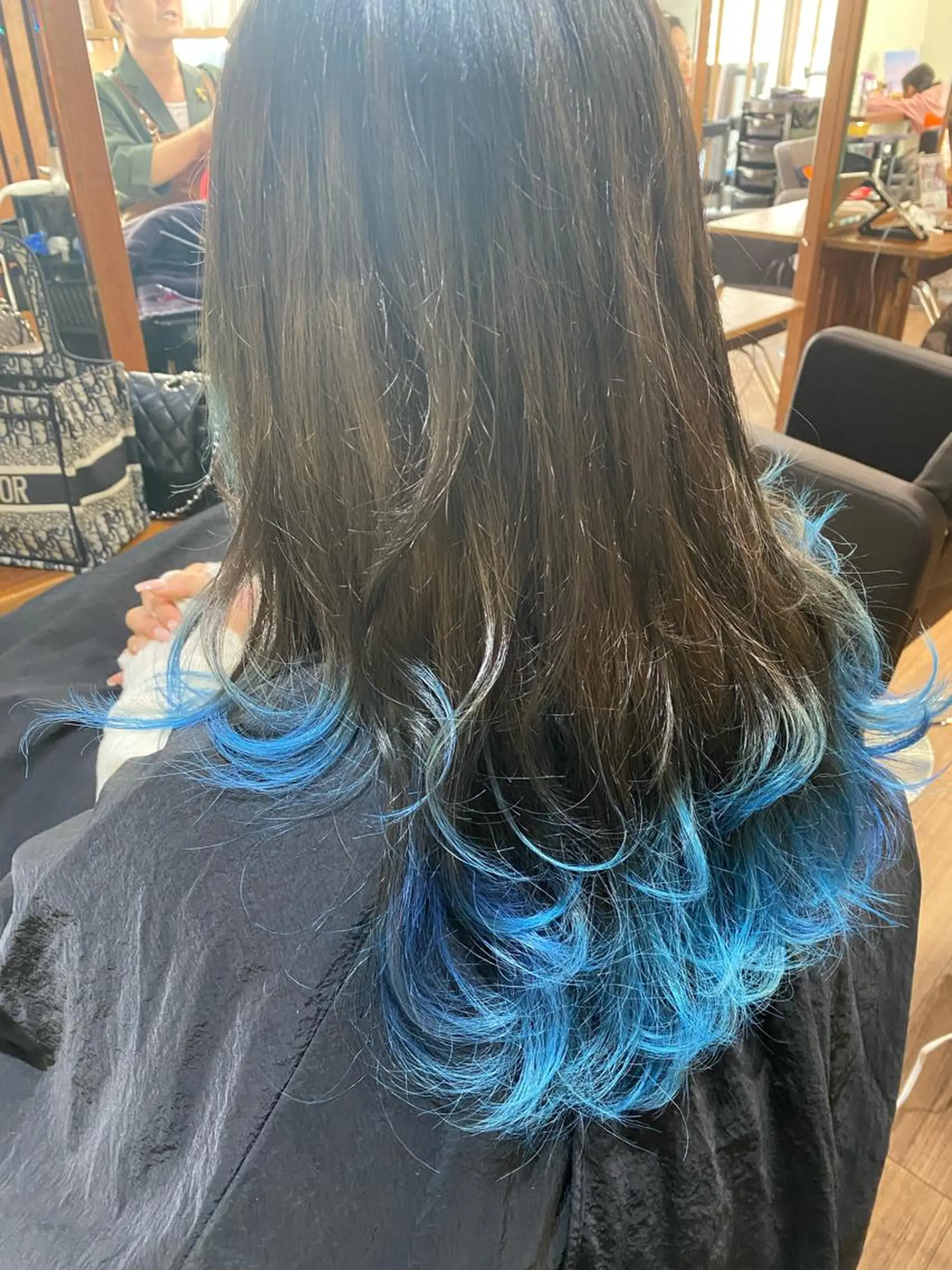 ロング カラー レイヤーカット ロング ウルフカット ウルフレイヤー DOTE hair make【ドォート】所属・限界オタク美容師 💜Natsuki☁のヘアスタイル