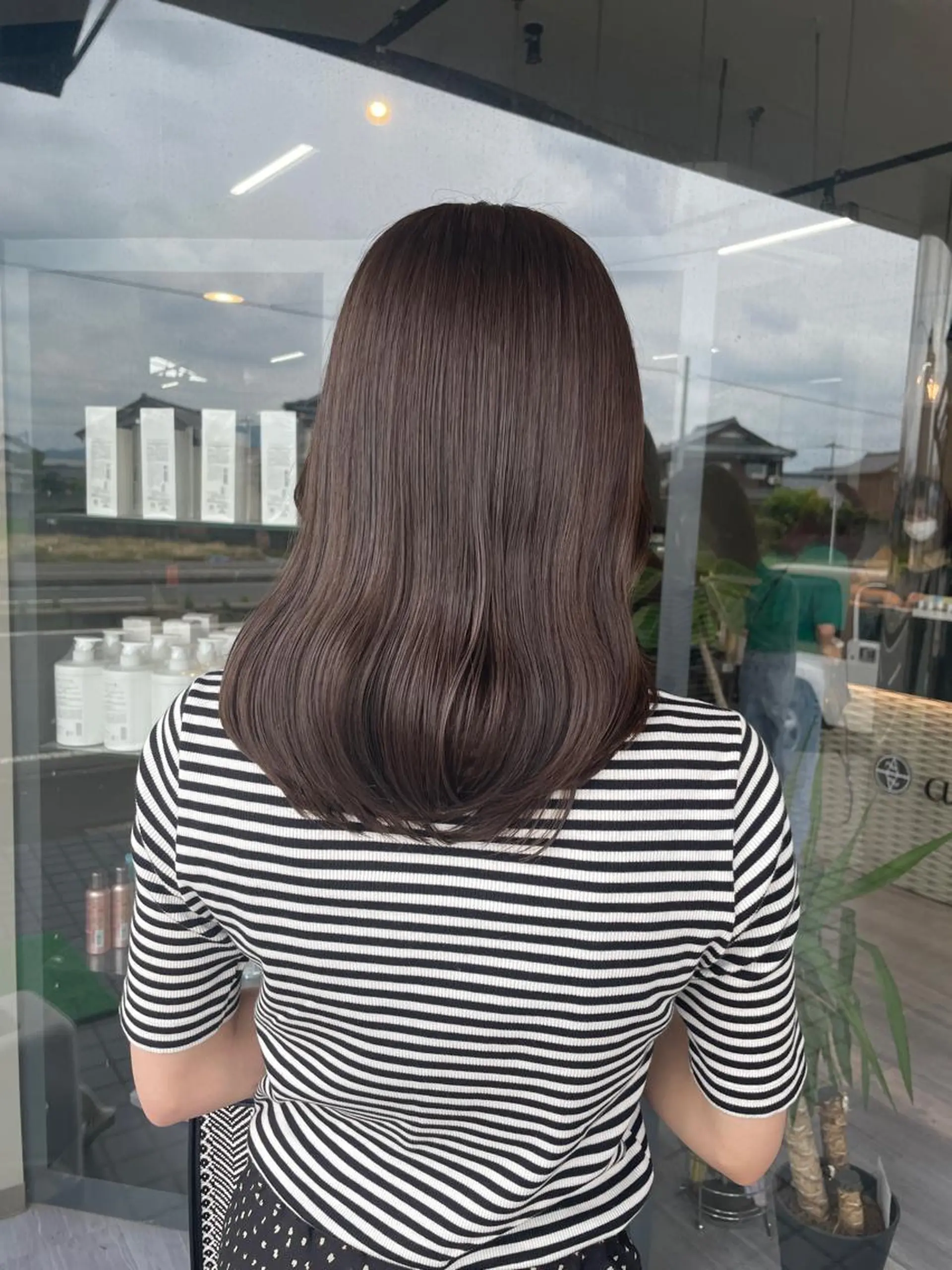 ミディアム カラー ブラウンカラー グレージュ マキノ キョウカのヘアスタイル