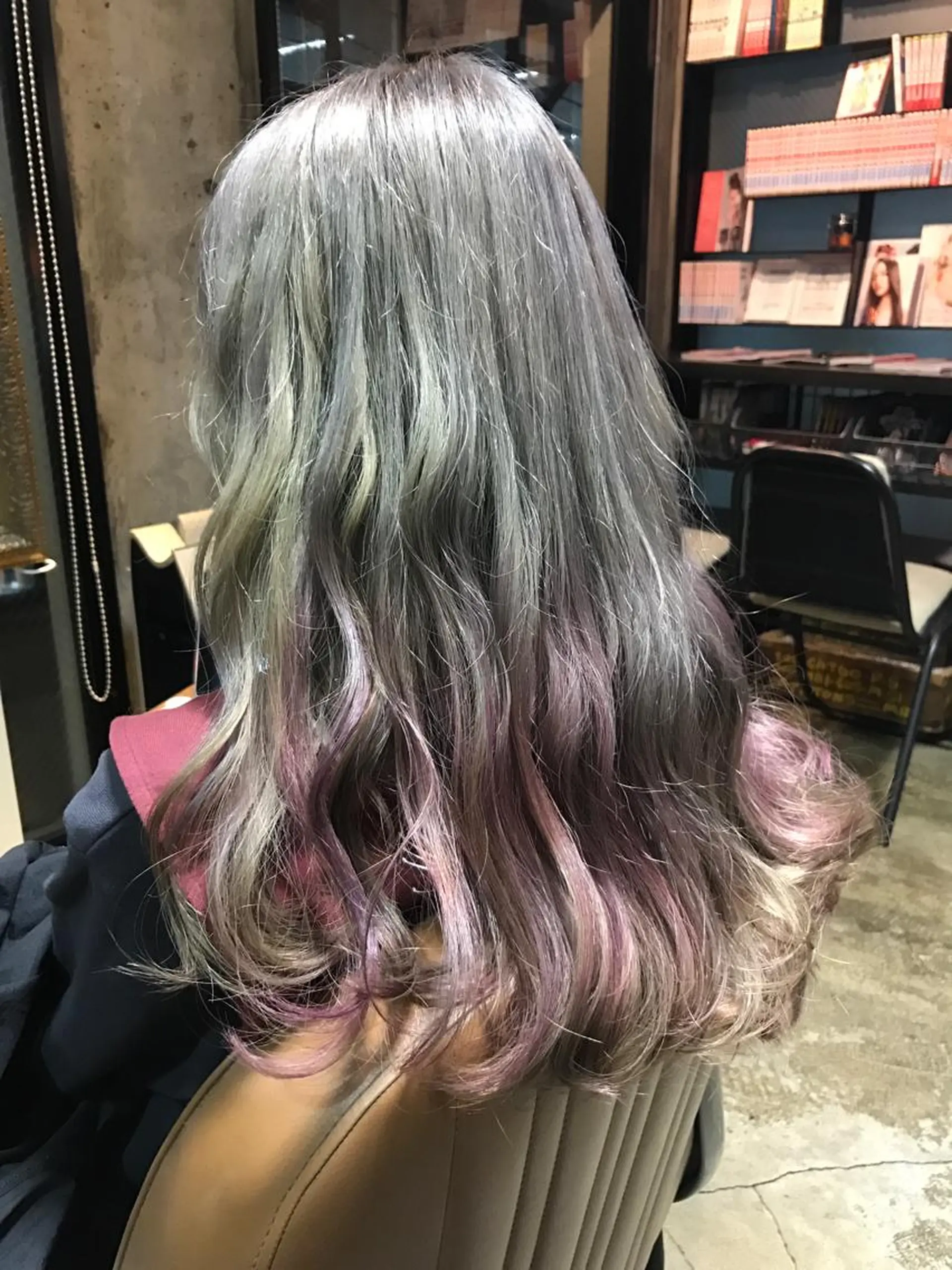 ロング カラー ダブルカラー グレージュ パープルカラー サロンドミルク 原宿のヘアスタイル