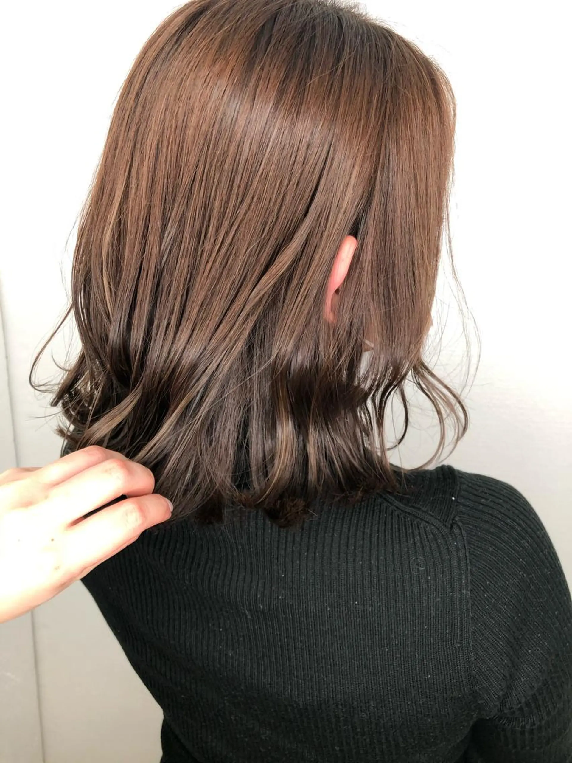 ミディアム カラー ハイライトカラー ハイライト カット ヘアカラー トリートメント 松佐 ゆかりのヘアスタイル