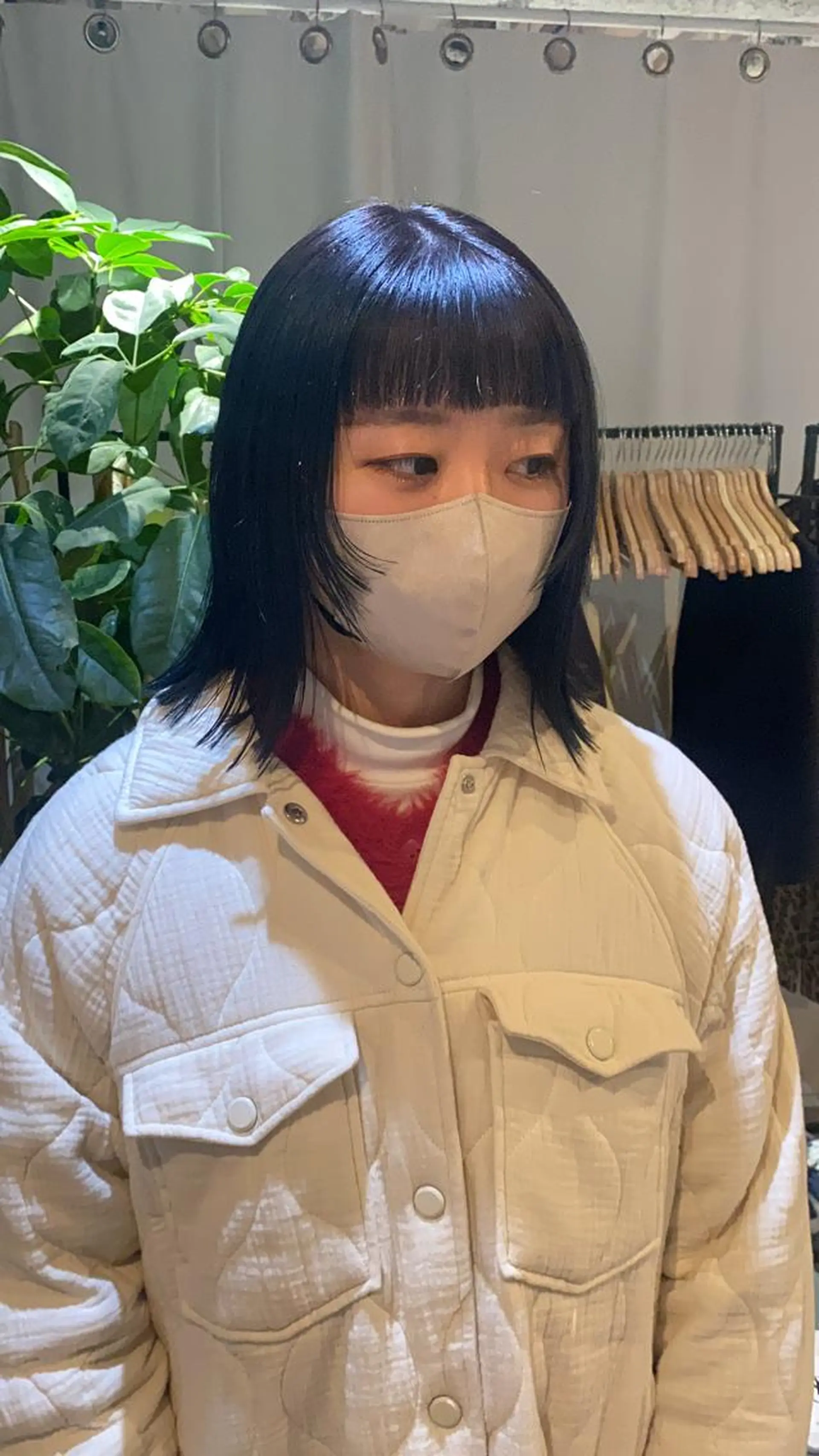 ミディアム カラー ブリーチ ネイビーカラー レイヤーカット ♡レイヤーカット れお♡のヘアスタイル