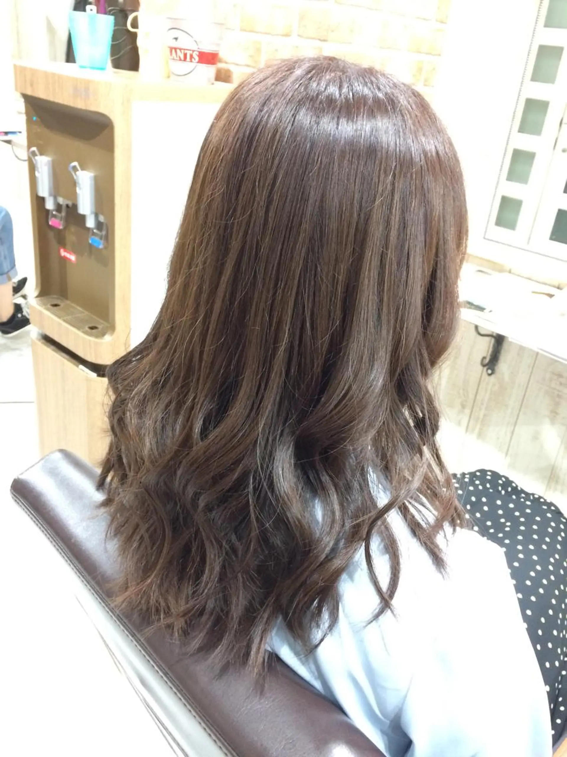 ロング ヘアカラー トリートメント みやもと まなみのヘアスタイル