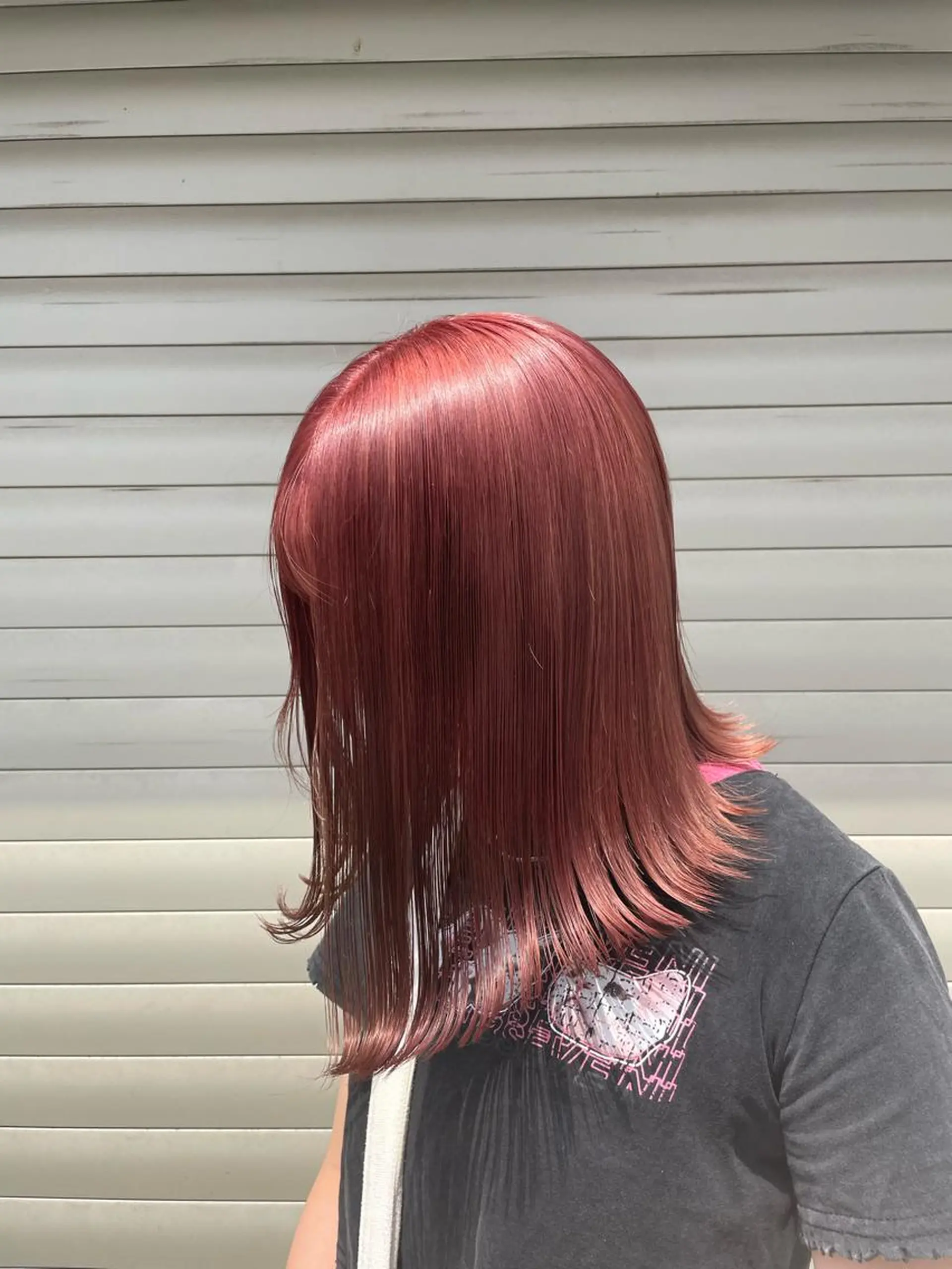 ミディアム カラー ピンクカラー ブリーチ/レイヤー 💙ayame💙のヘアスタイル