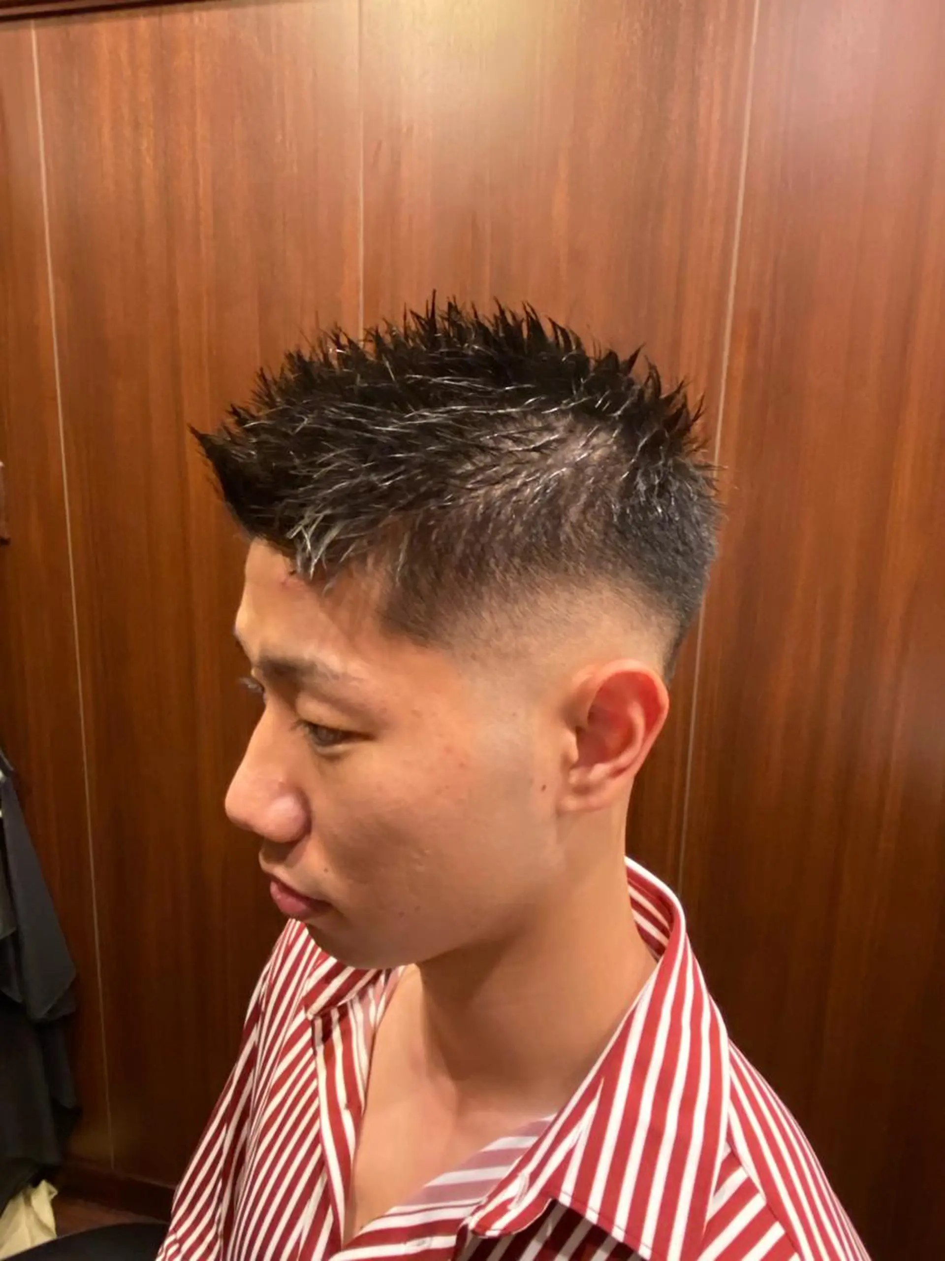 ショート メンズ 岡本 宗士のヘアスタイル