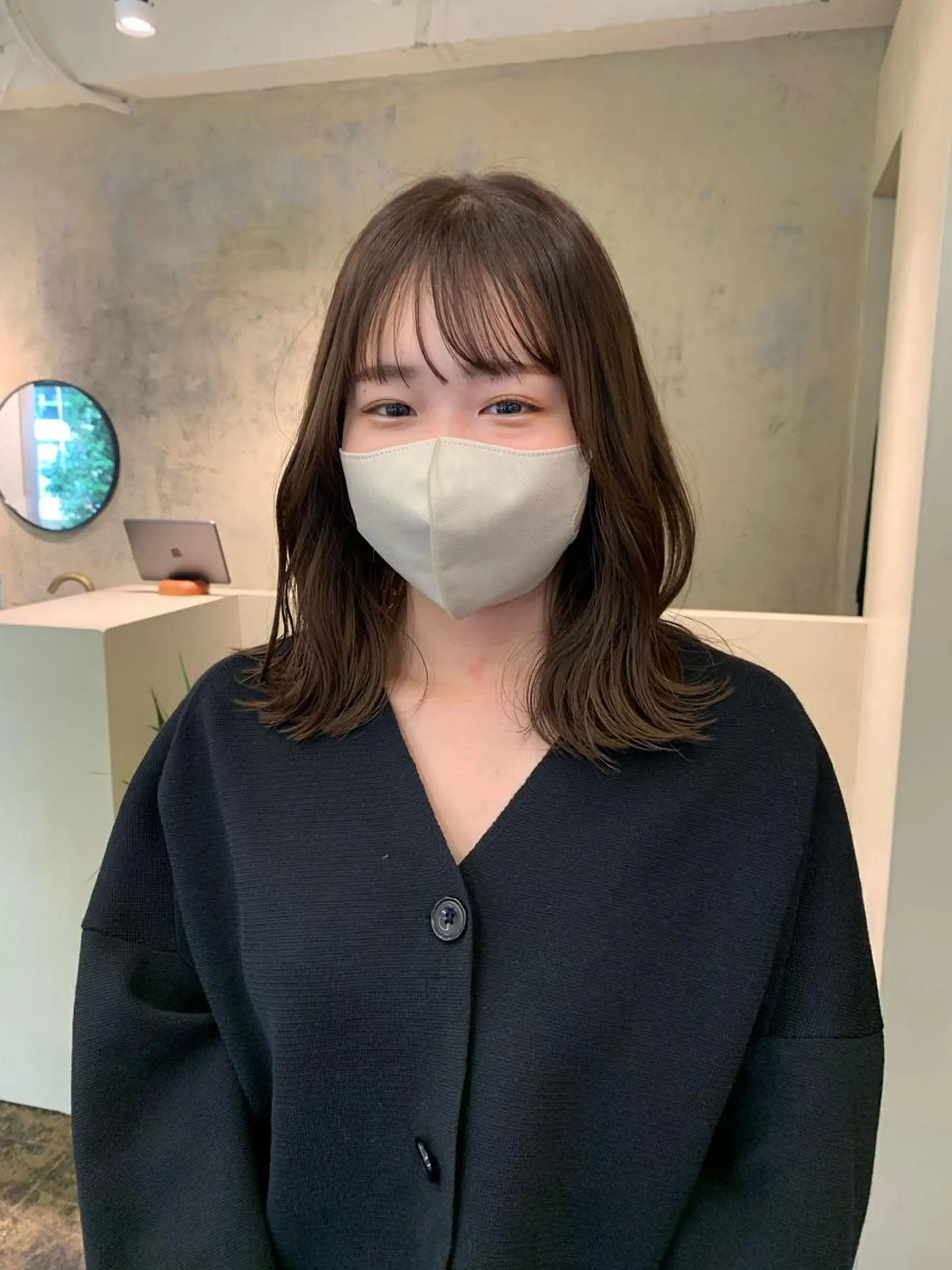 セミロング カラー ベージュカラー オリーブベージュ くびれヘア yupi🐈⬛ レイヤー/パーマのヘアスタイル
