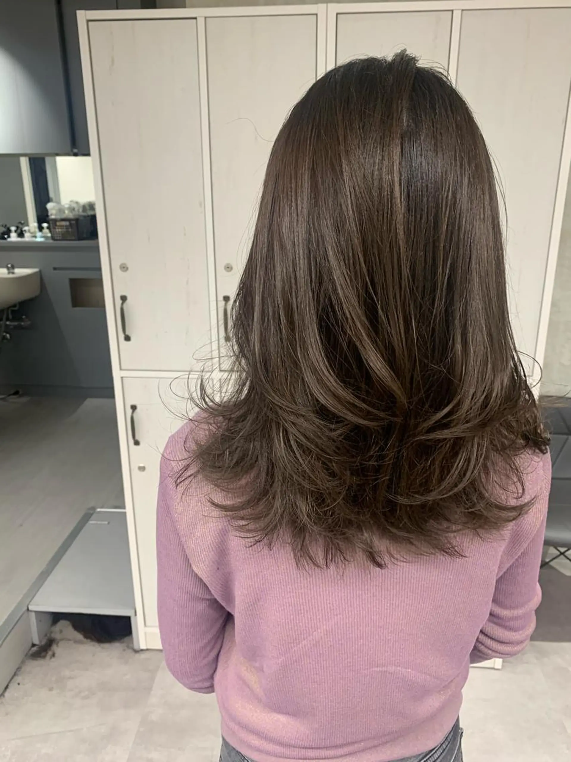 セミロング カラー アッシュ ベージュカラー ブリーチ ダブルカラー グラデーションカラー ルーチェヘアー 北摂エリアNo.1のヘアスタイル