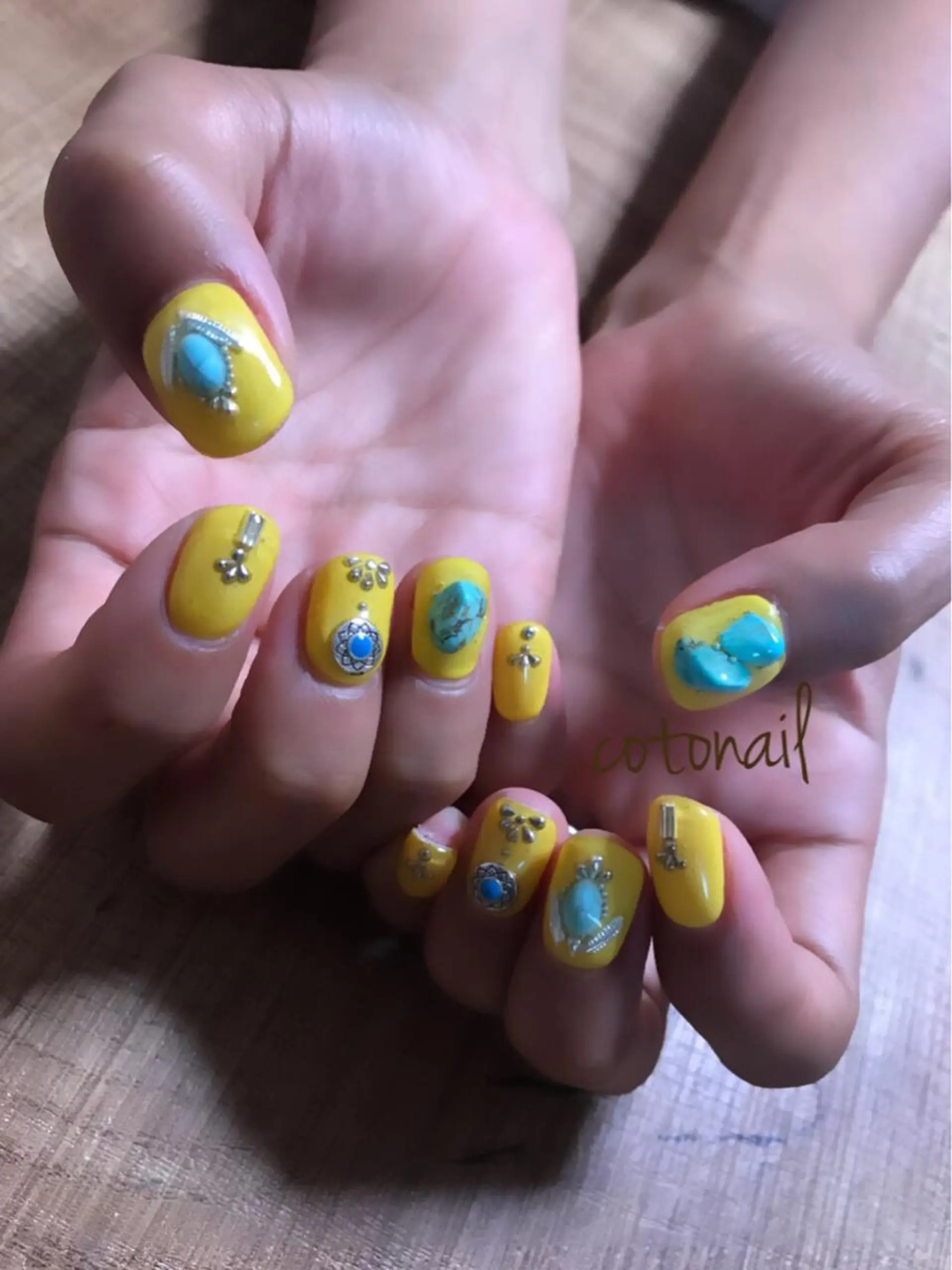 ショート ネイル ツメトマツゲ .のネイルデザイン