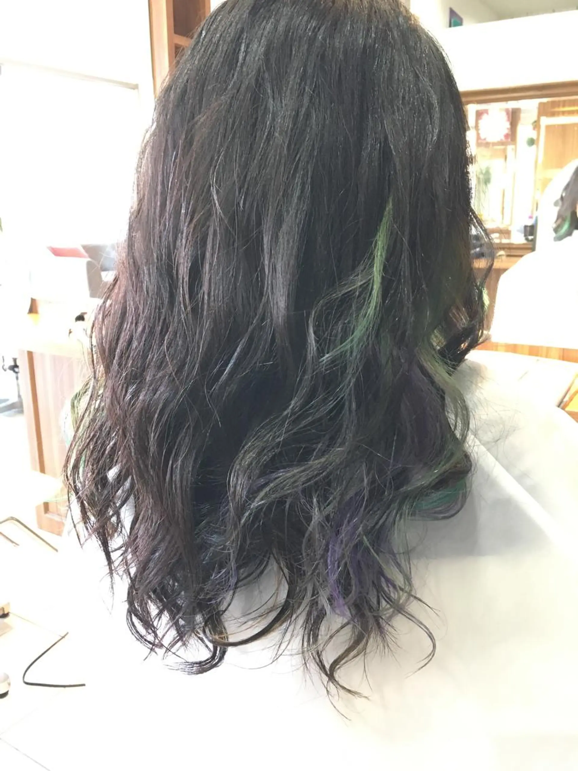 セミロング カラー 白髪ぼかしハイライト 柳川拓哉のヘアスタイル