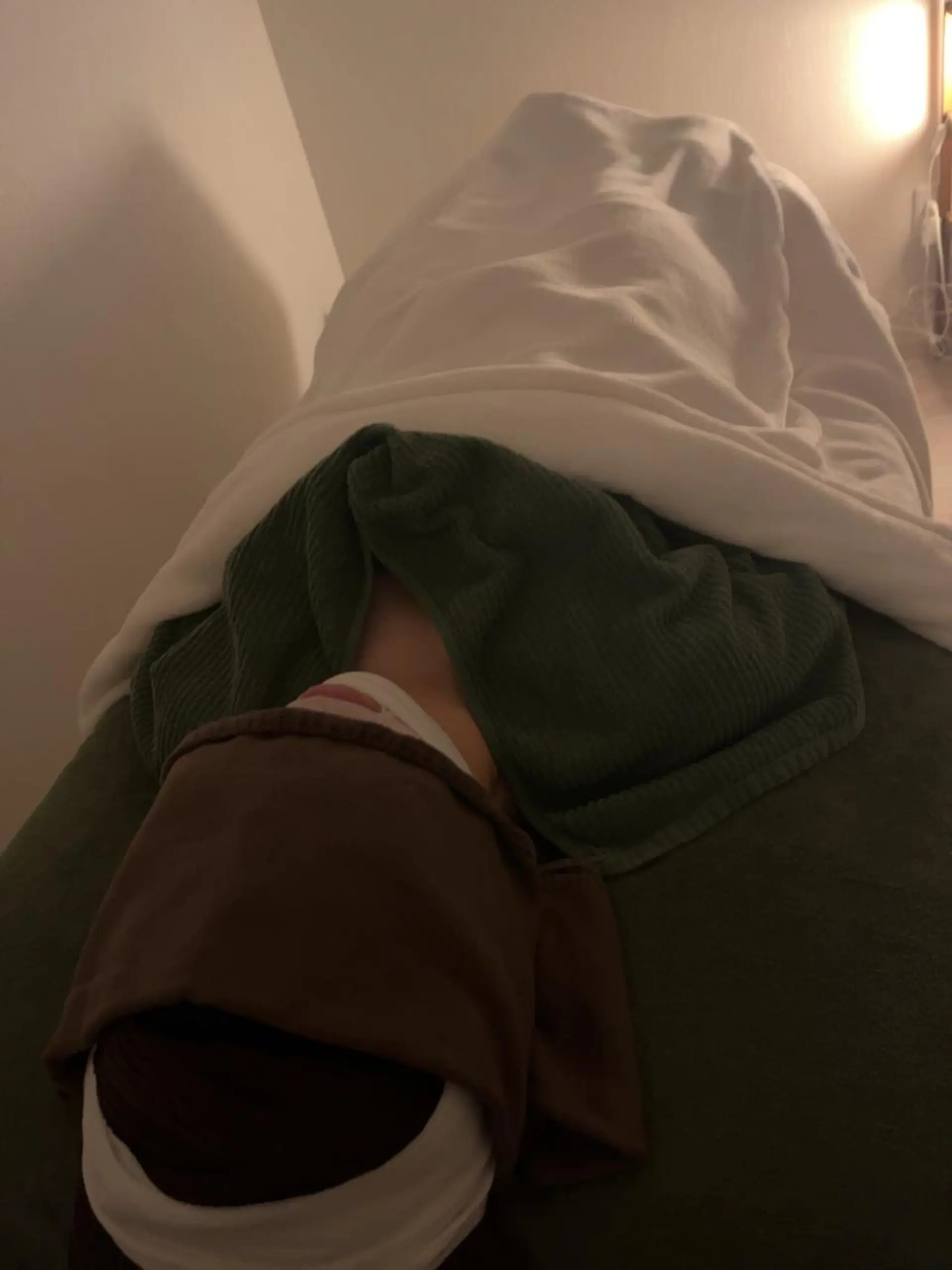 ロング カラー パーマ ヘアアレンジ メンズ キッズ ネイル マツエク・マツパ アイブロウ 即小顔•眠りの 温ヘッド【jiu】のエステ・リラクイメージ