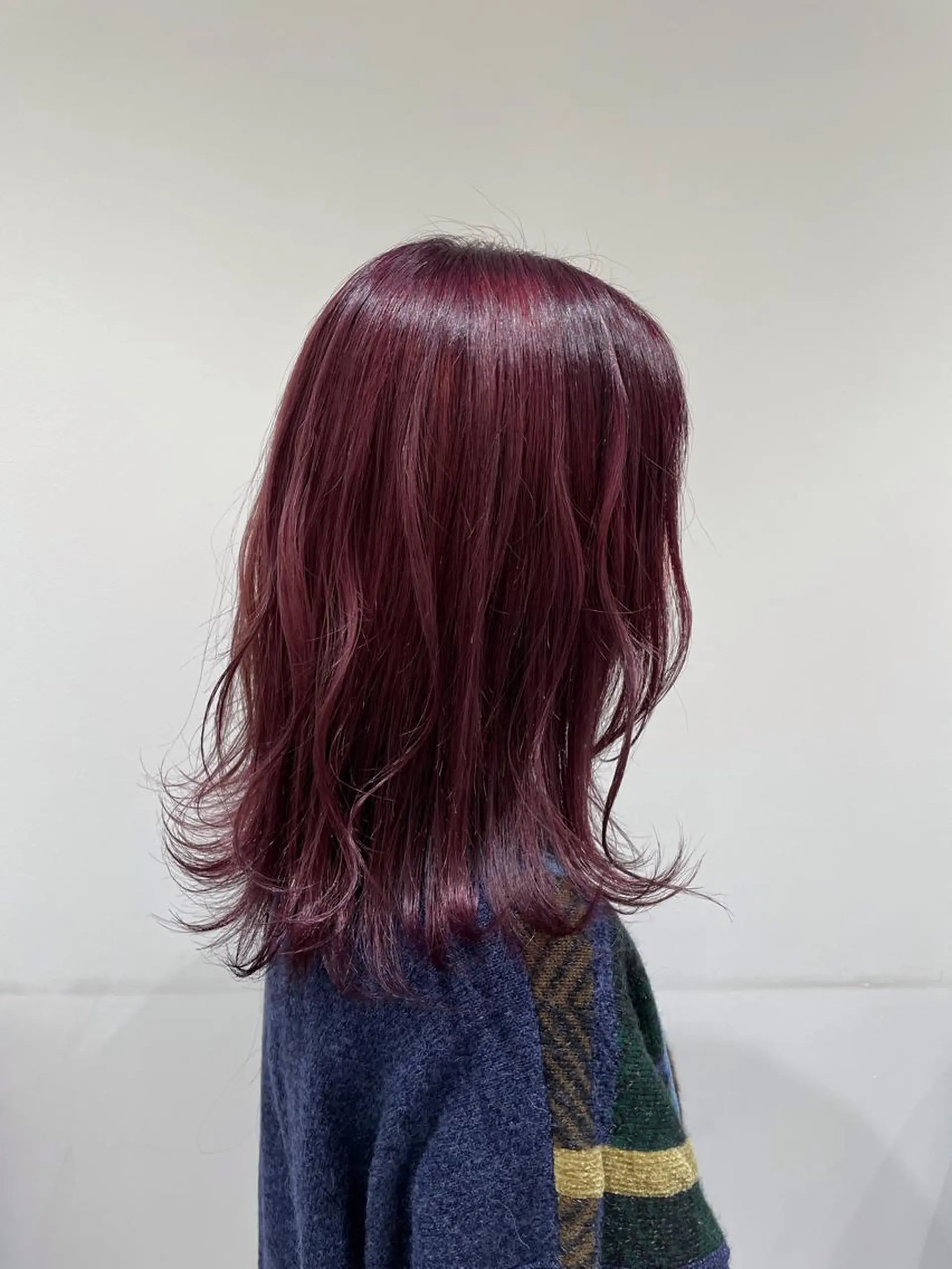 セミロング カラー 透明感カラー イルミナカラー ラベンダーカラー ラベンダーピンク ピンクカラー 【暖色カラー特化】 中山由梨のヘアスタイル