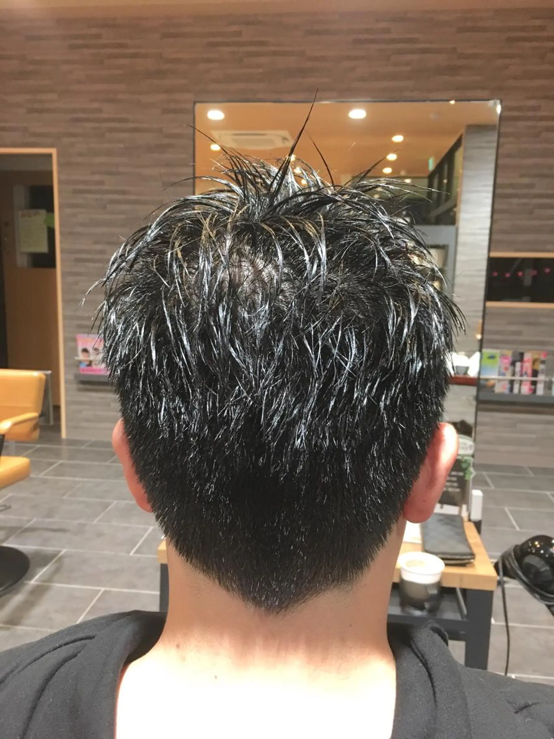 ショート メンズ 吉村 周馬のヘアスタイル