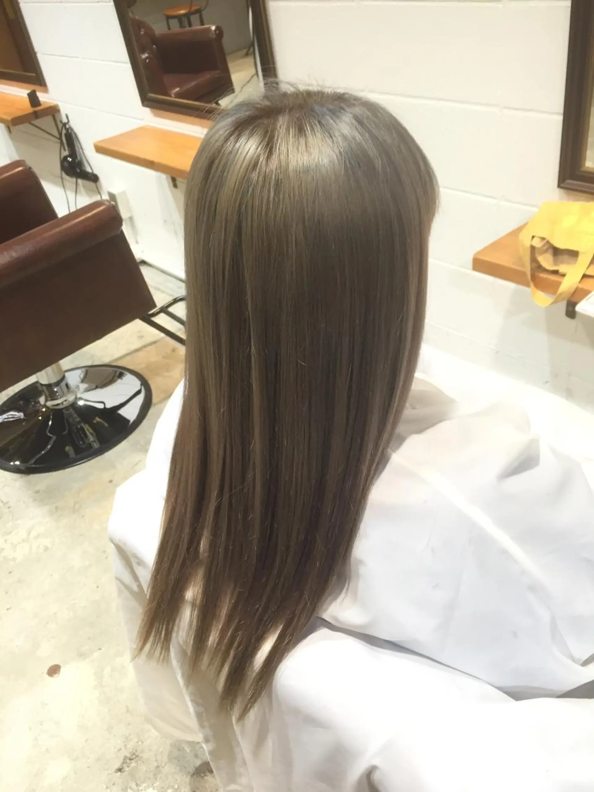 ミディアム セミロング ロング カラー グレージュ 竹嶌 健吾のヘアスタイル
