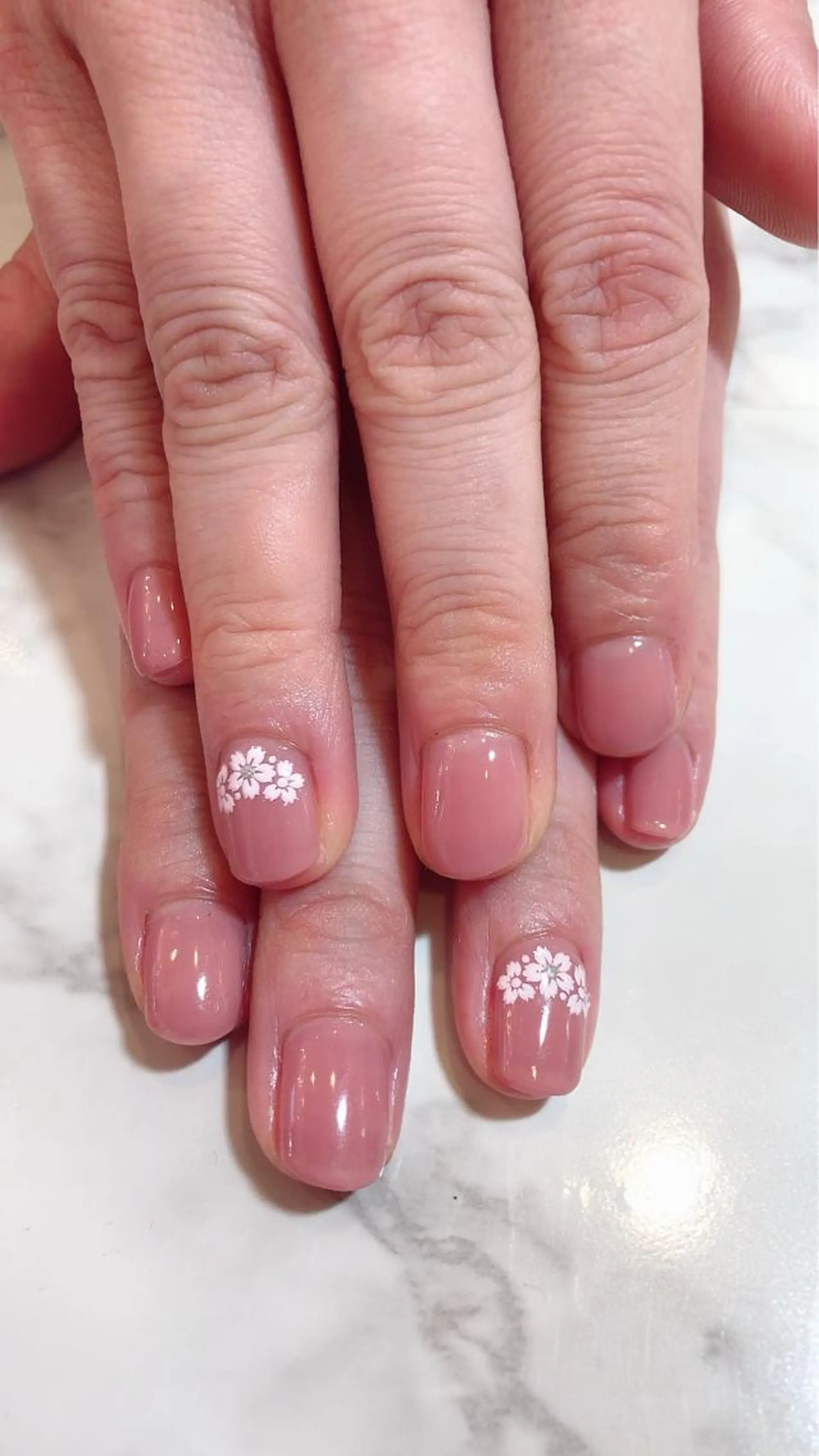 ネイル 白石 百合子のエステ・リラクイメージ