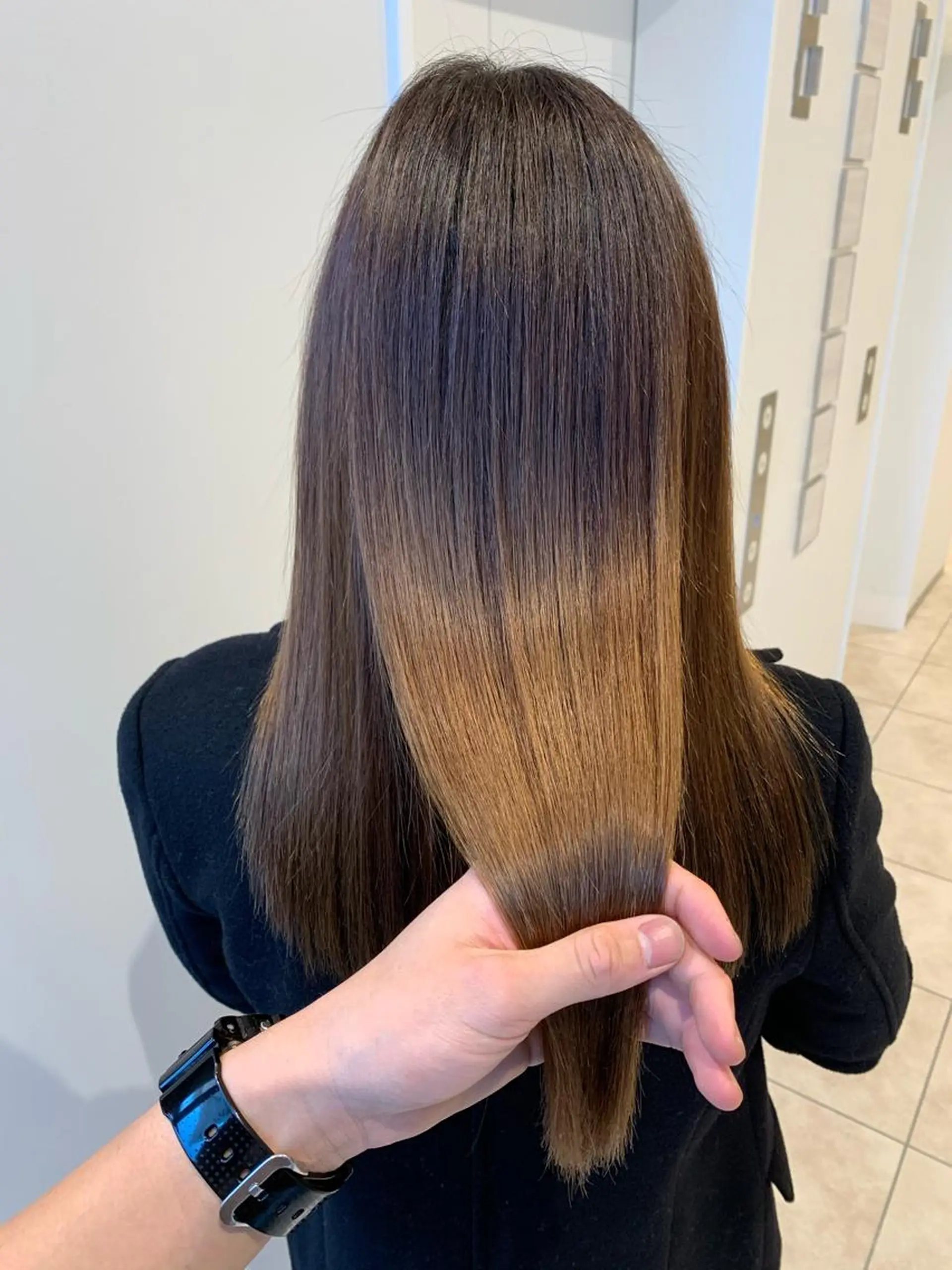 セミロング カット講師 久保匠のヘアスタイル