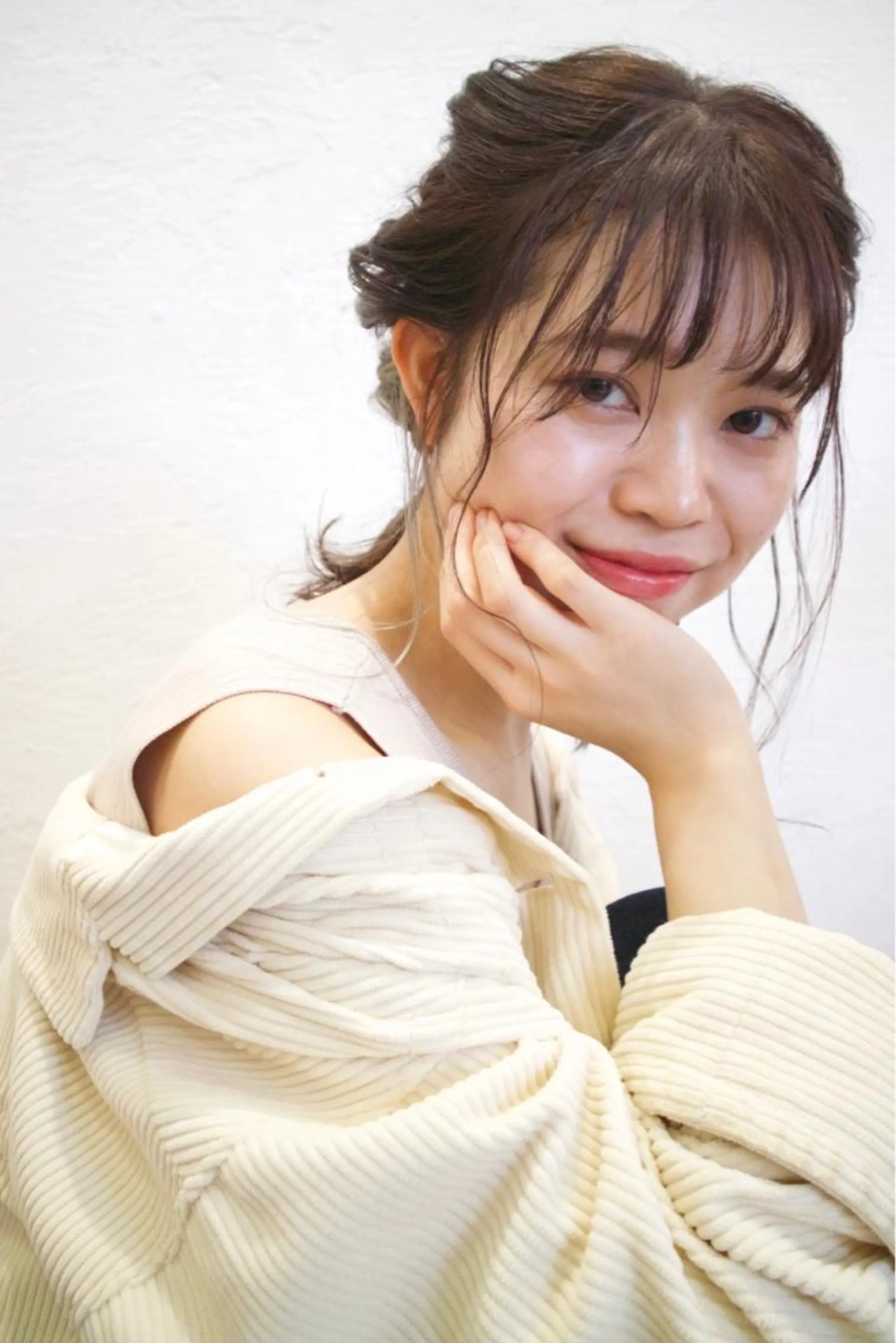 ミディアム ヘアアレンジ fio マナミのヘアスタイル