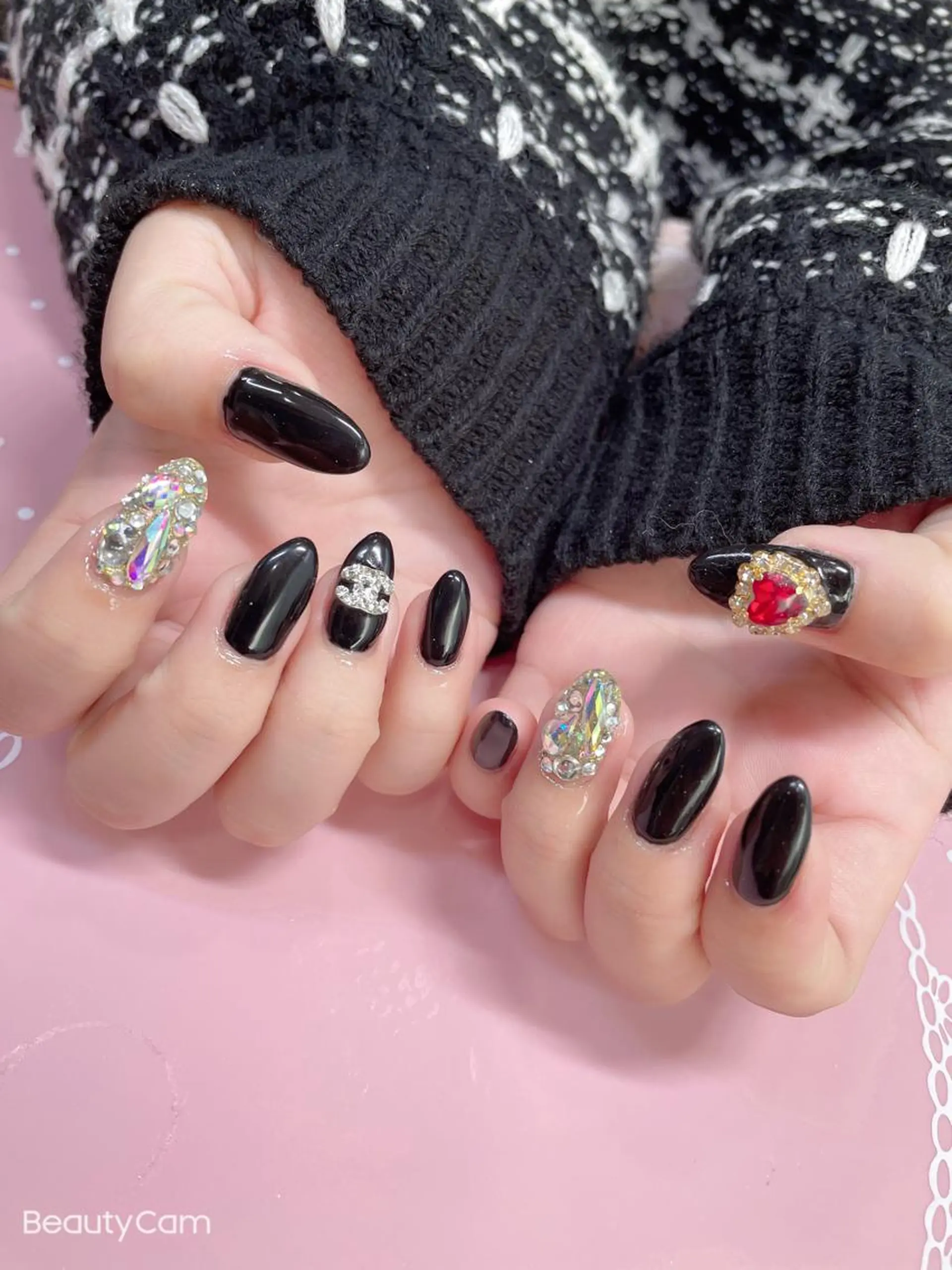 ミディアム ネイル 《LB》ラブリエ Nail&eyeのマツエク・マツパデザイン
