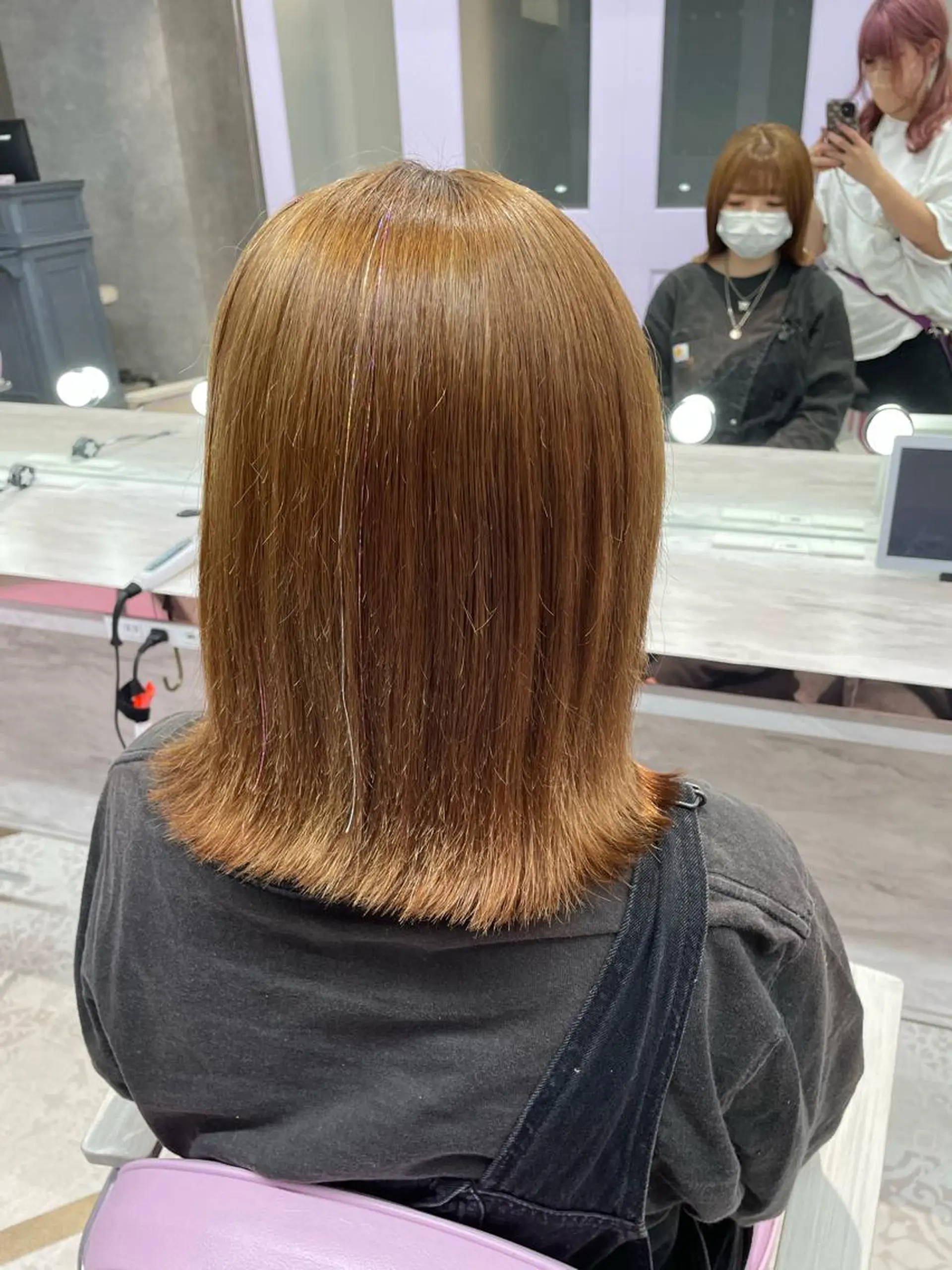 ミディアム Cielro/ダブル カラー/西田咲希のヘアスタイル